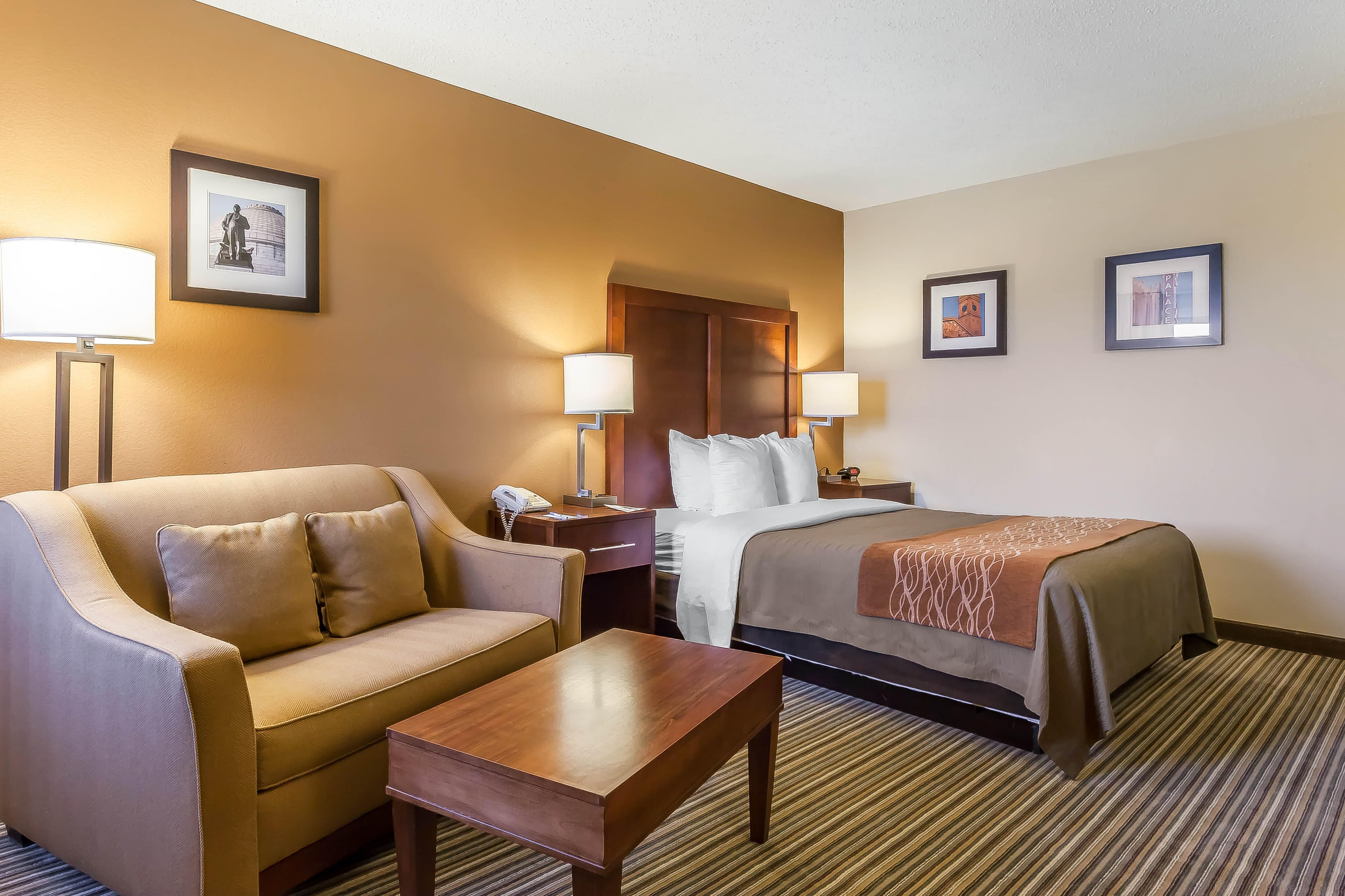 Comfort Inn - Hall of Fame — 16