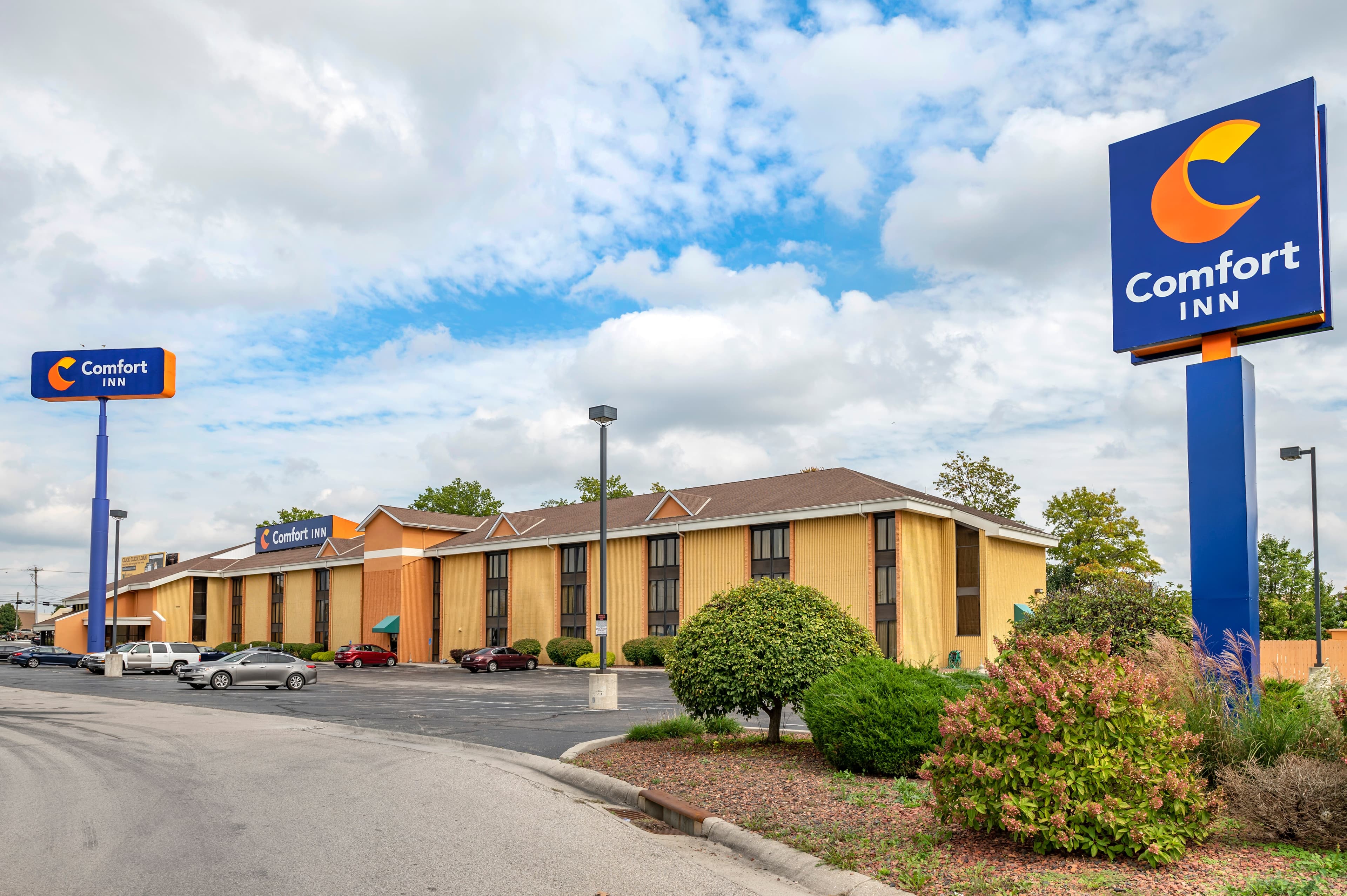 Comfort Inn Cincinnati Northeast - Image 1
