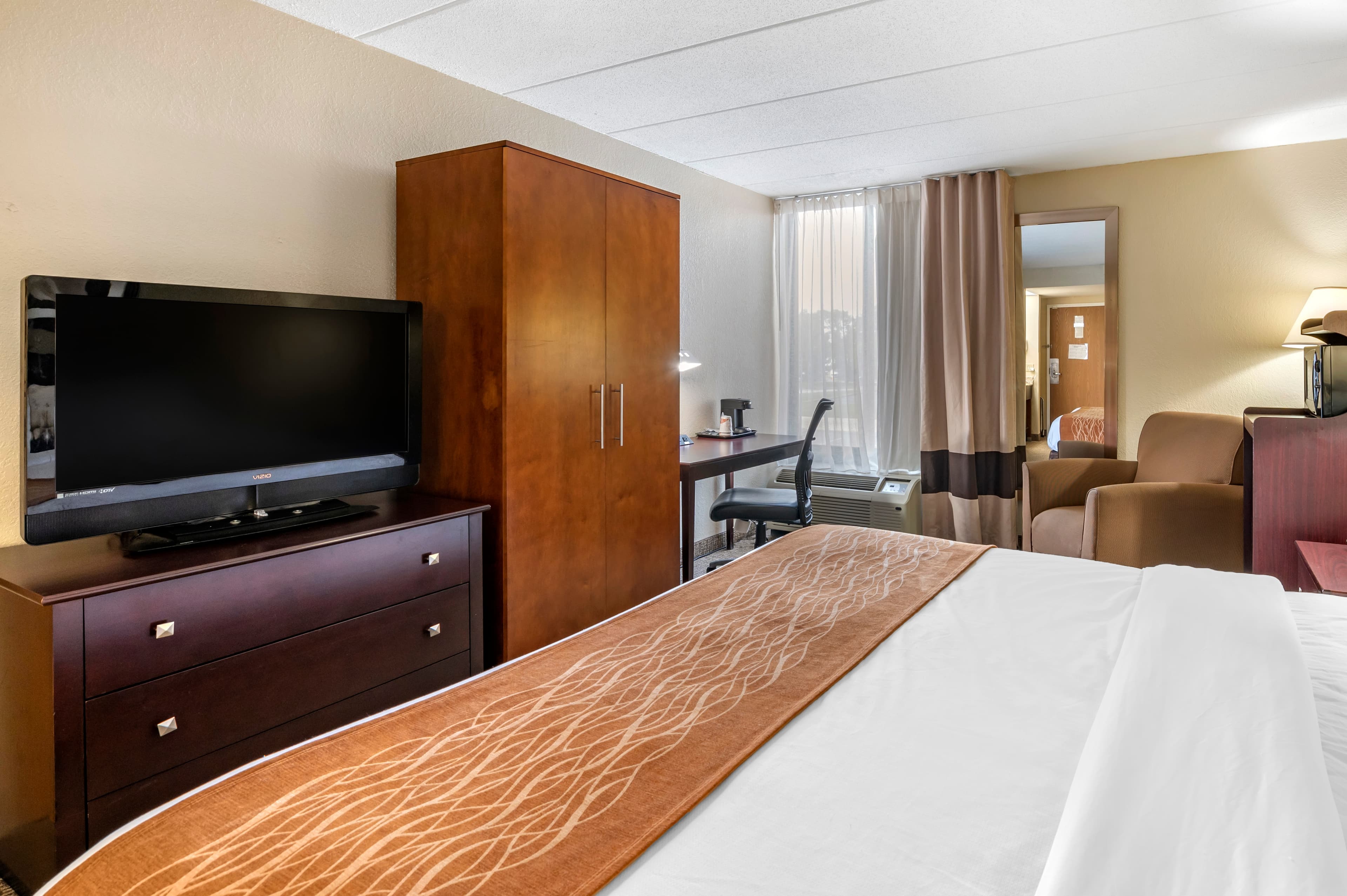 Comfort Inn Cincinnati Northeast — 6