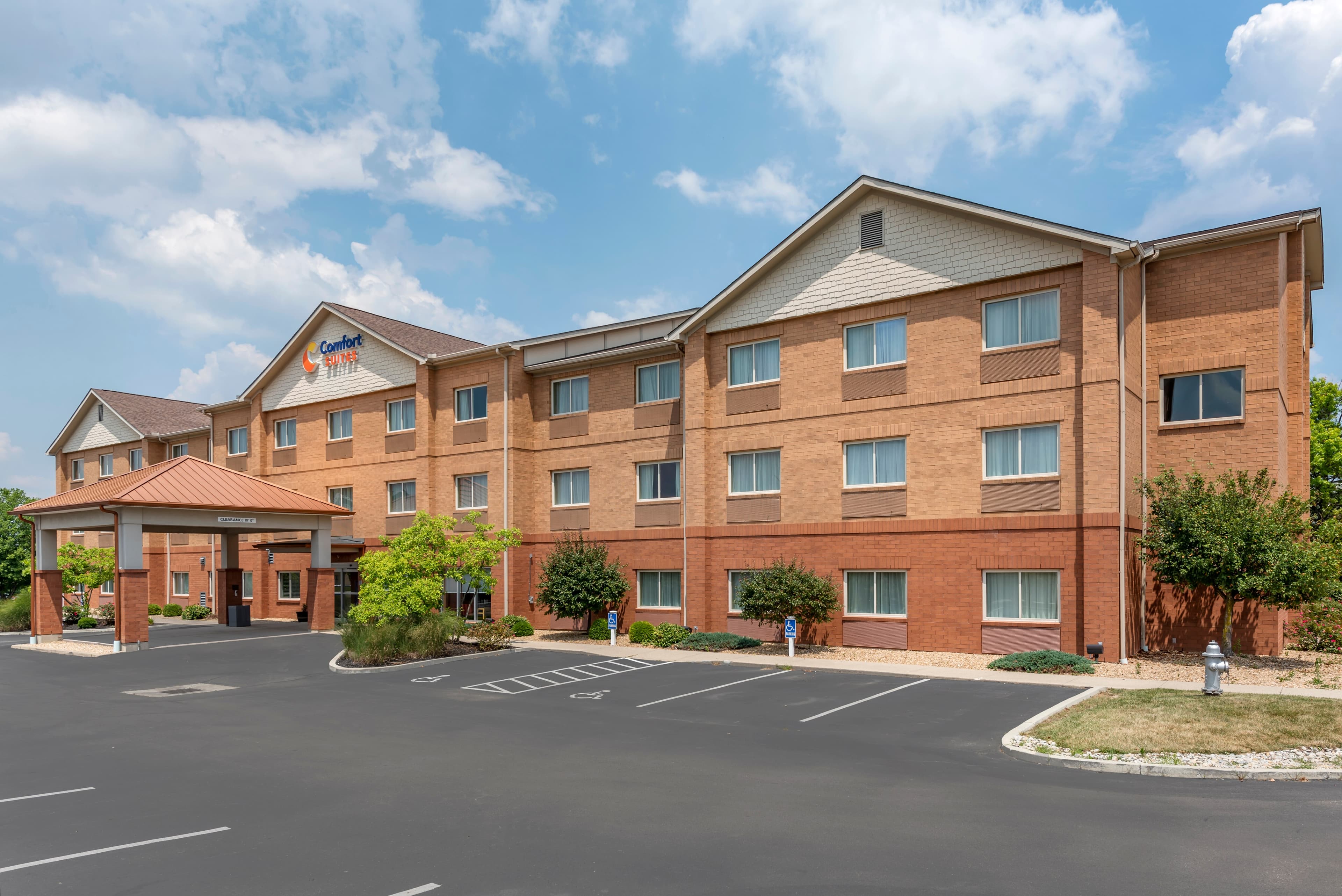 Comfort Suites Mason near Kings Island - Image 1