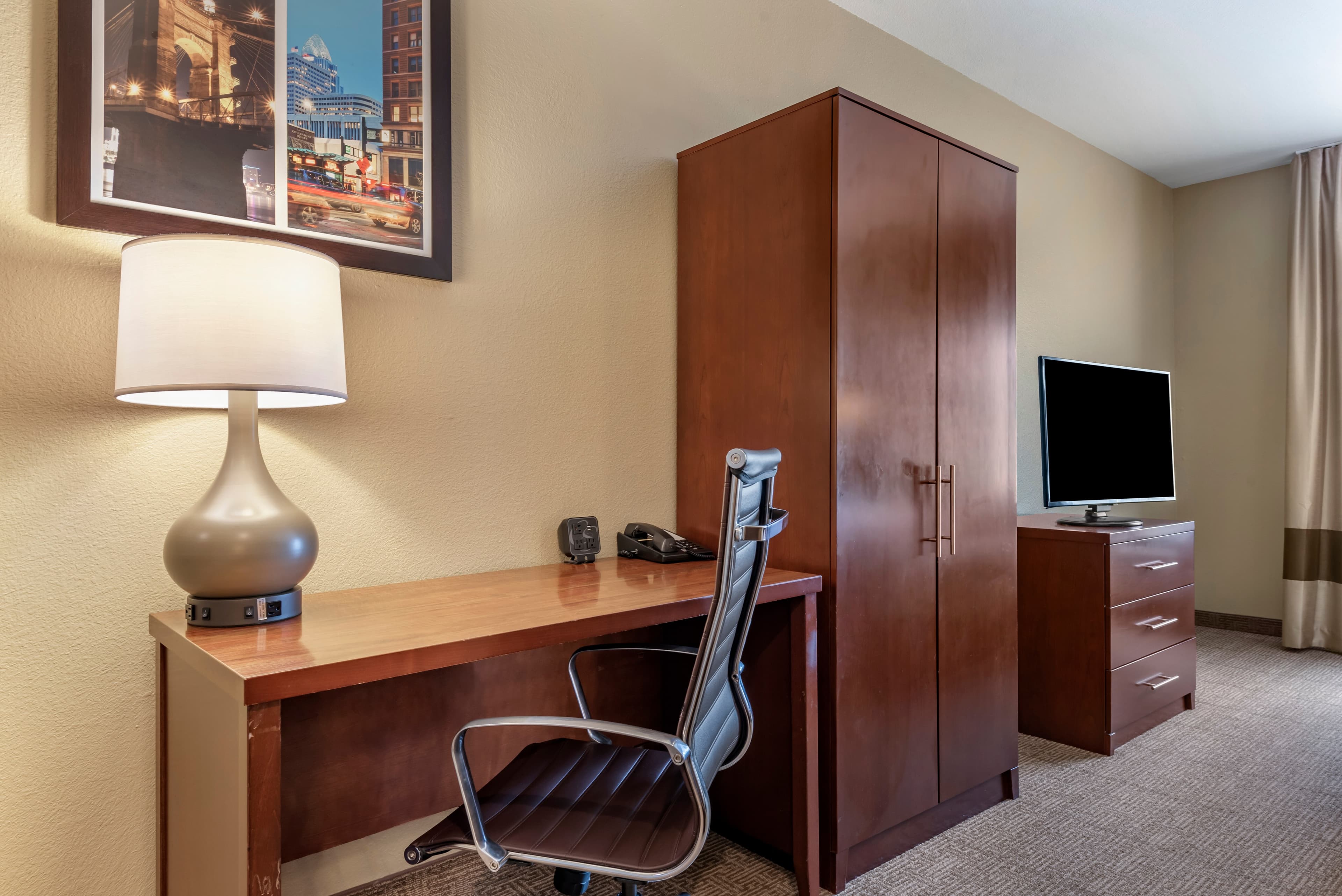 Comfort Suites Mason near Kings Island — 9
