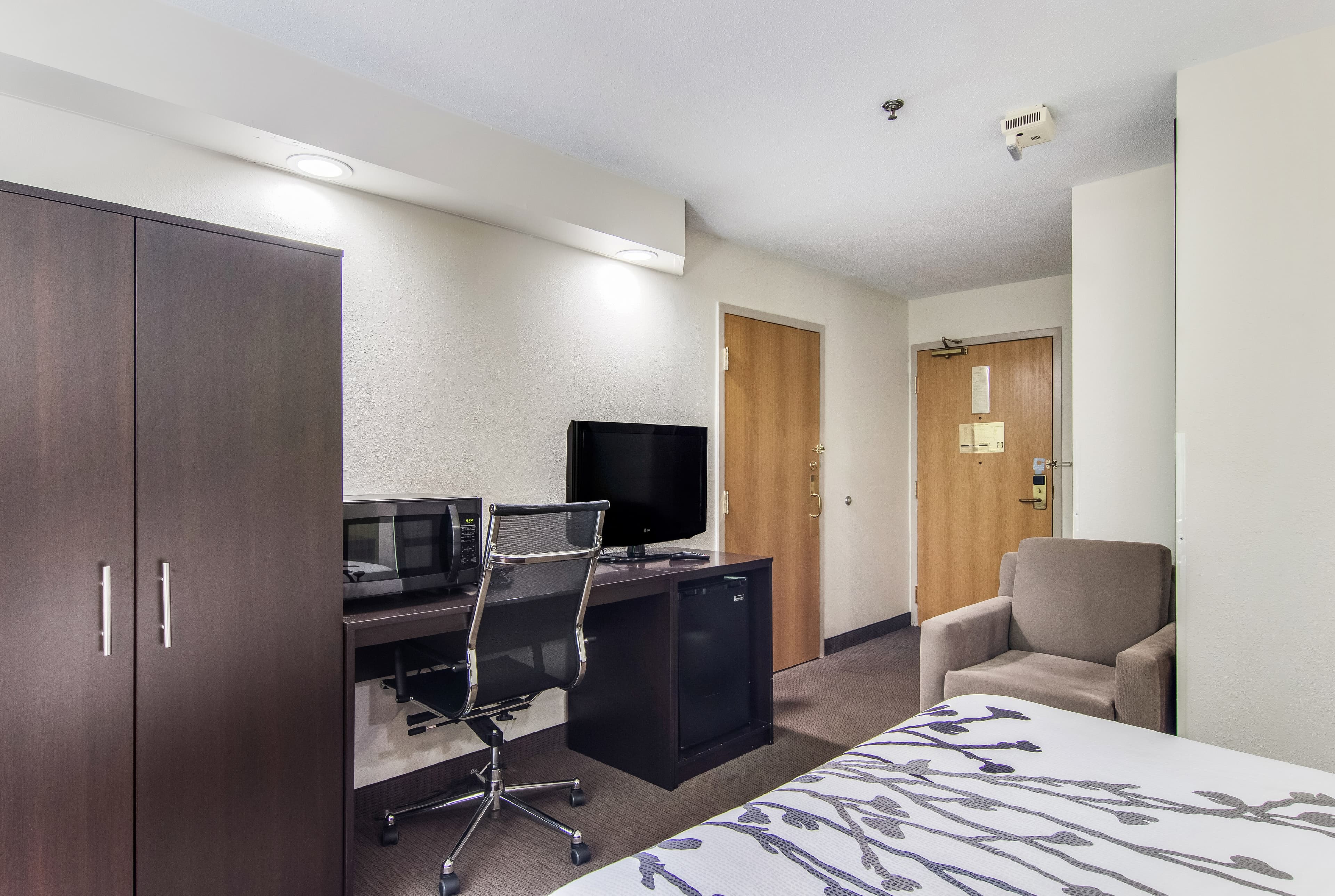 Sleep Inn Austintown - Youngstown, West — 8