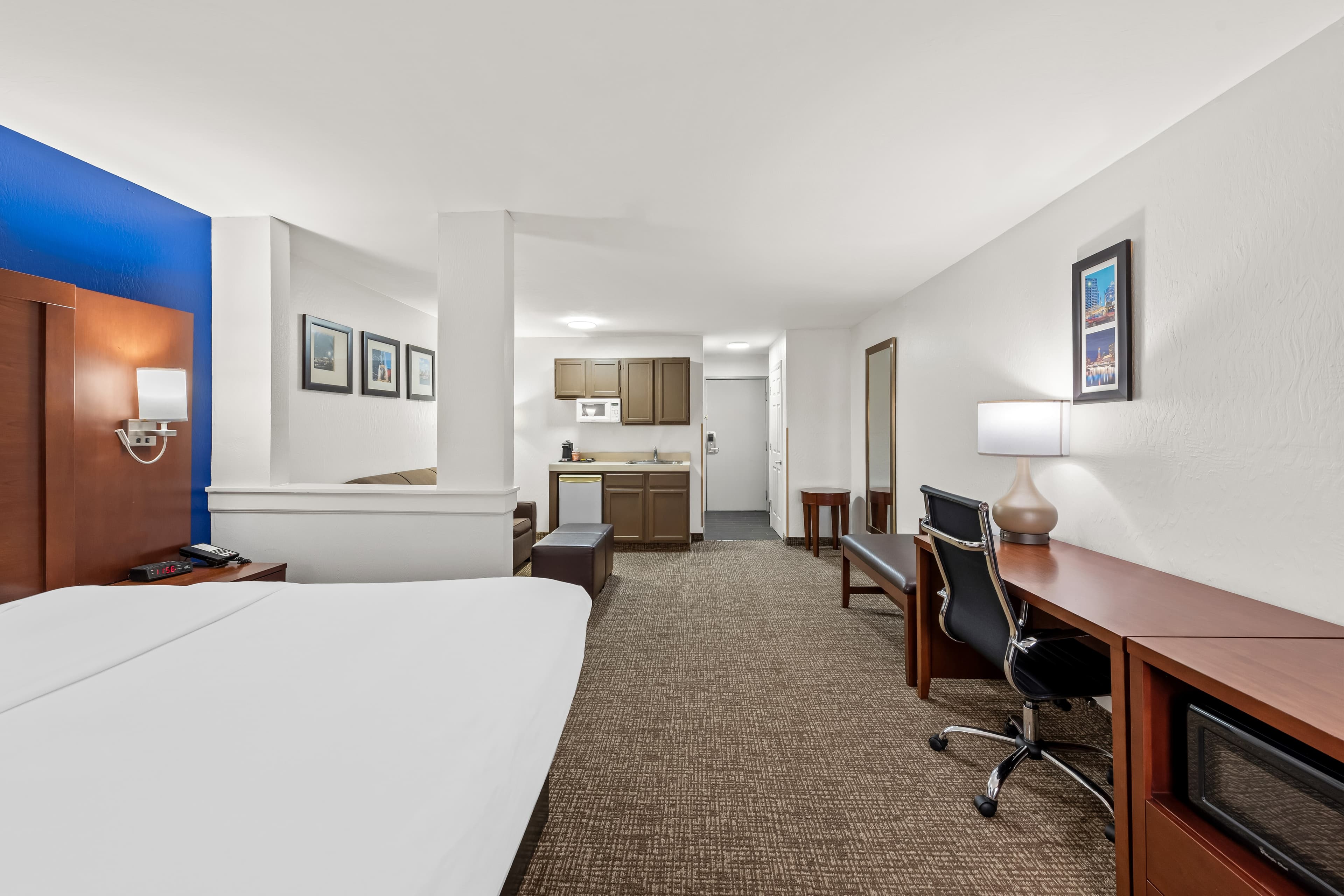 Comfort Inn & Suites Fairborn near Wright Patterson AFB — 14