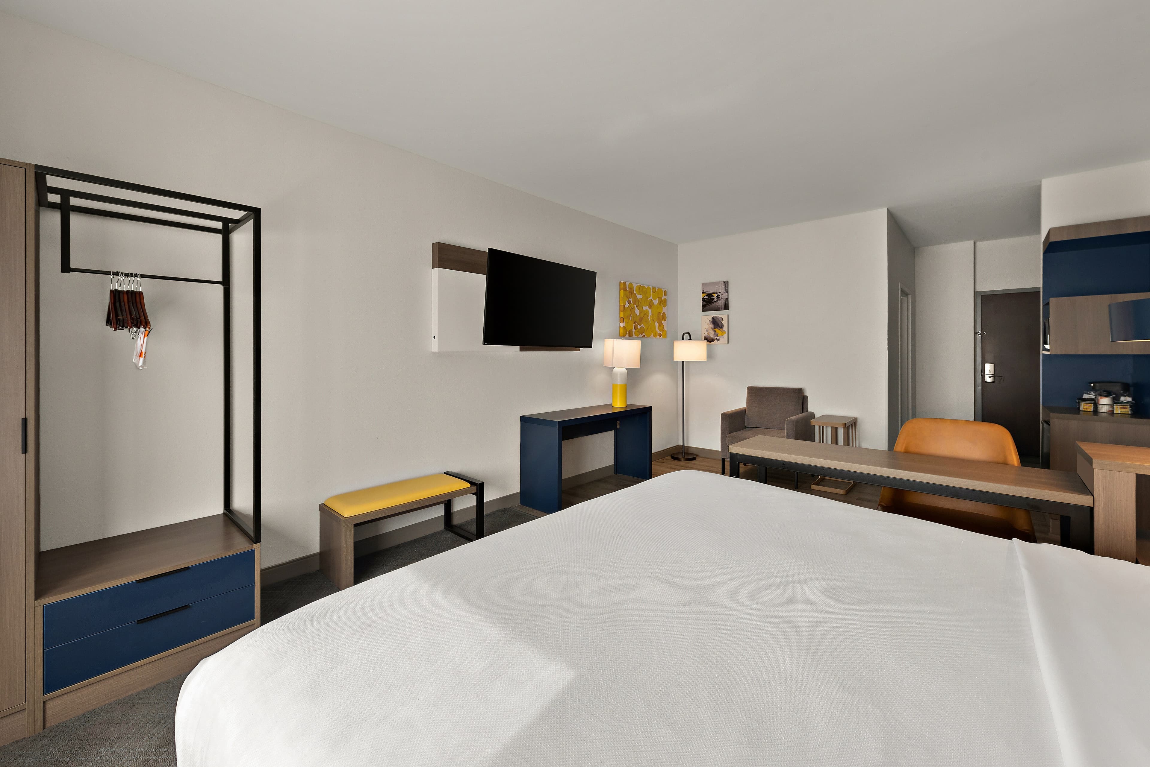 Comfort Suites Columbus East Broad — 16