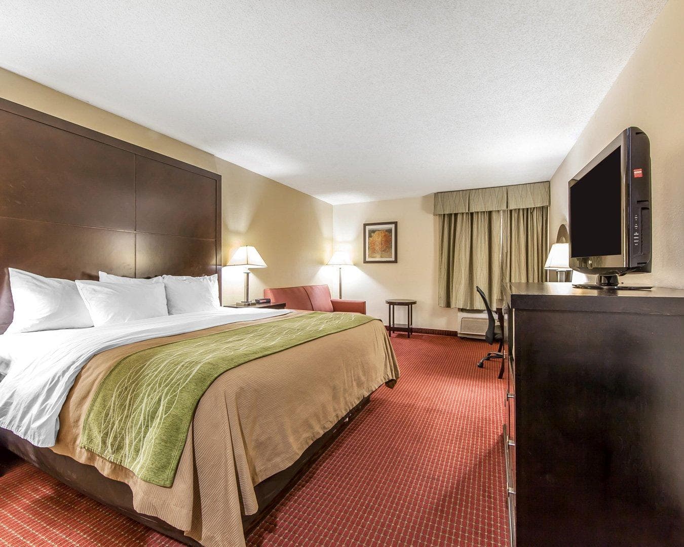 Quality Inn & Suites Portsmouth - Image 1