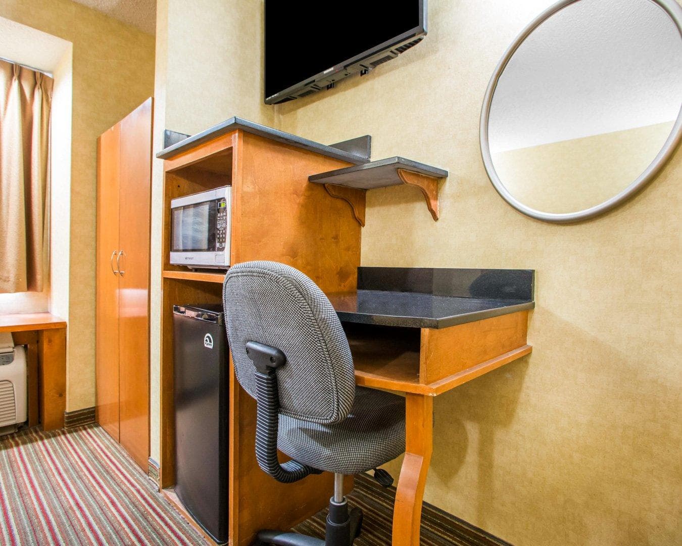 Quality Inn & Suites North/Polaris - Image 4