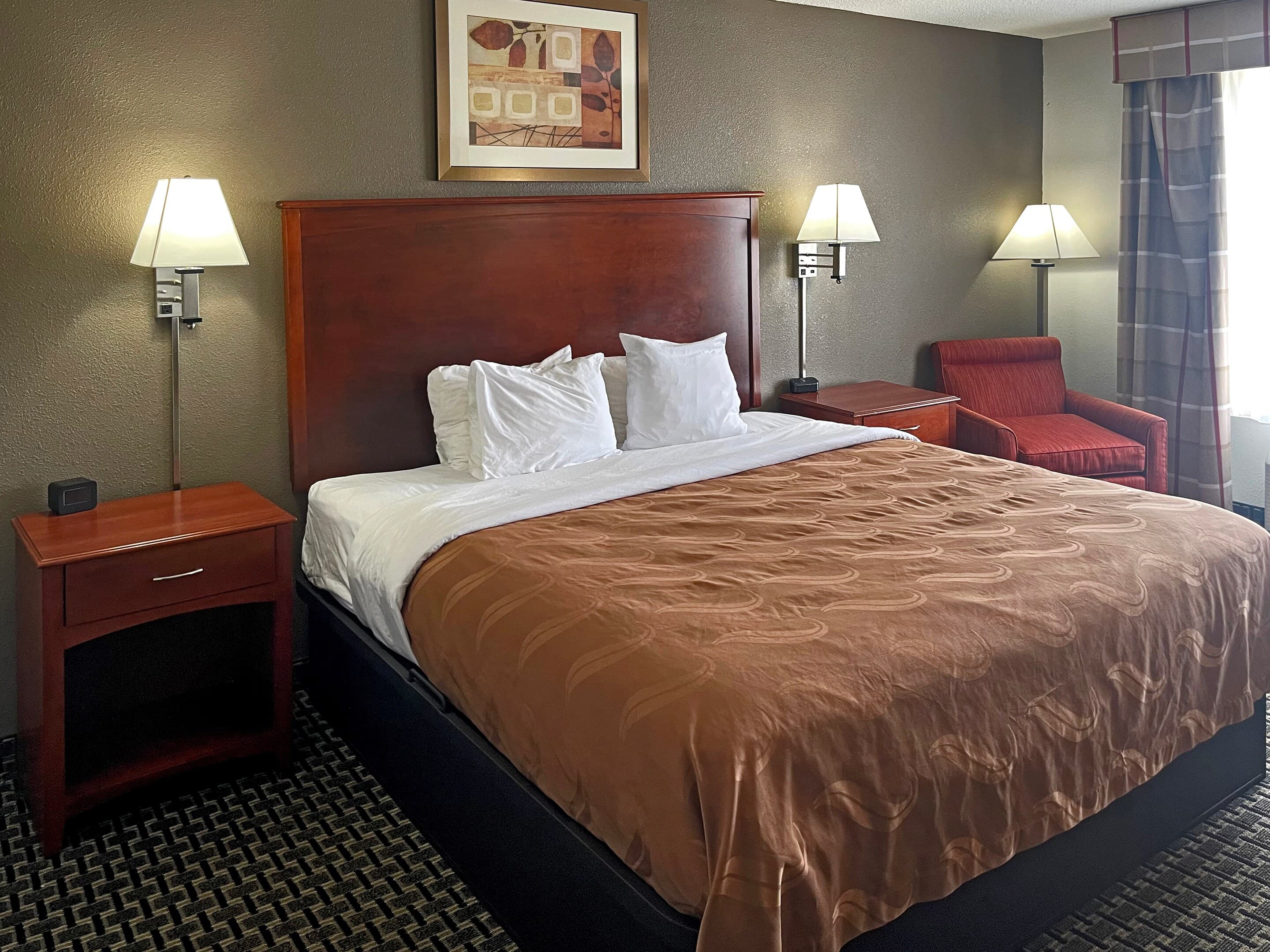 Quality Inn & Suites Cincinnati Sharonville — 6