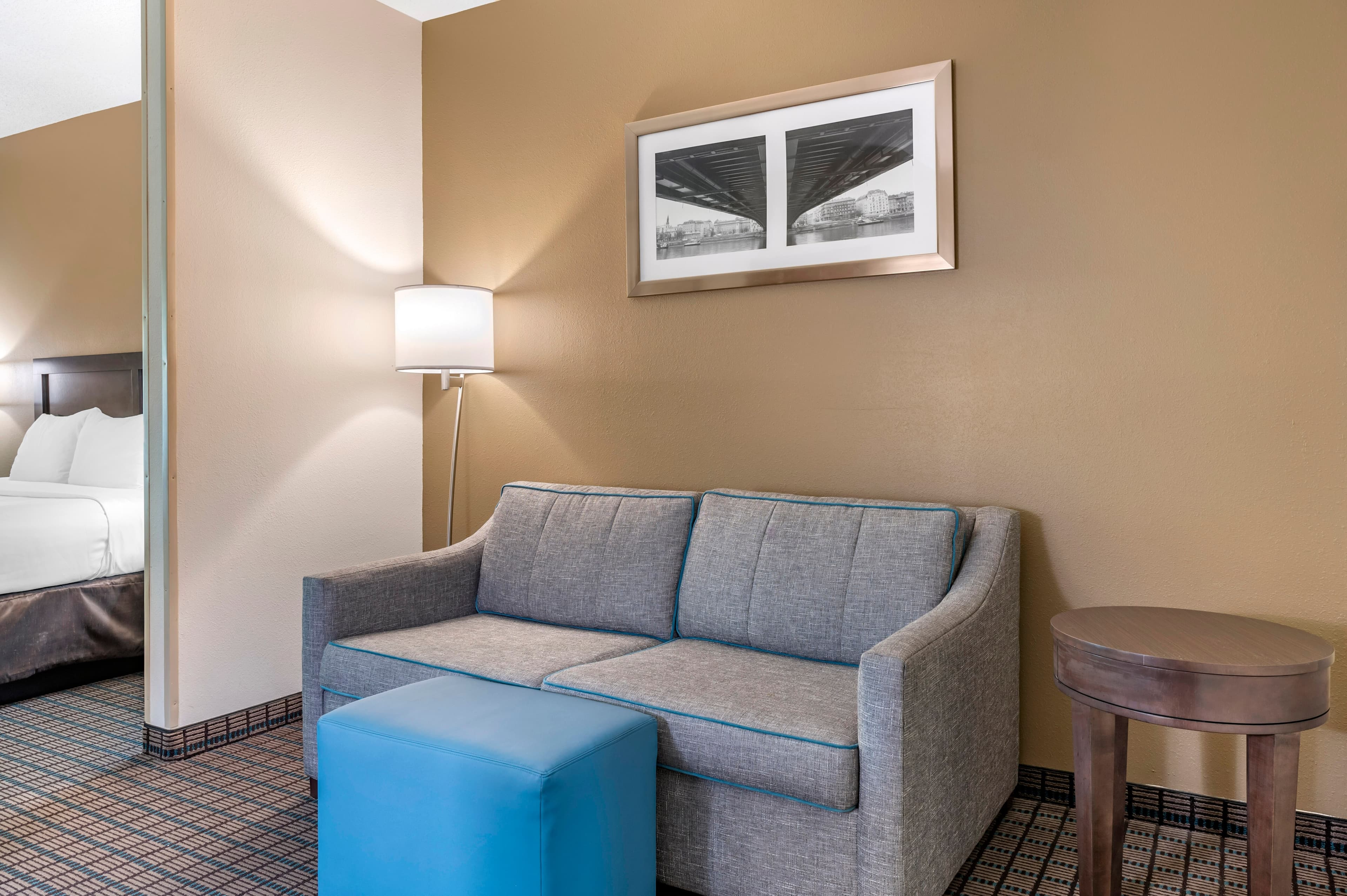 Comfort Inn & Suites Cincinnati Uptown Clifton — 24