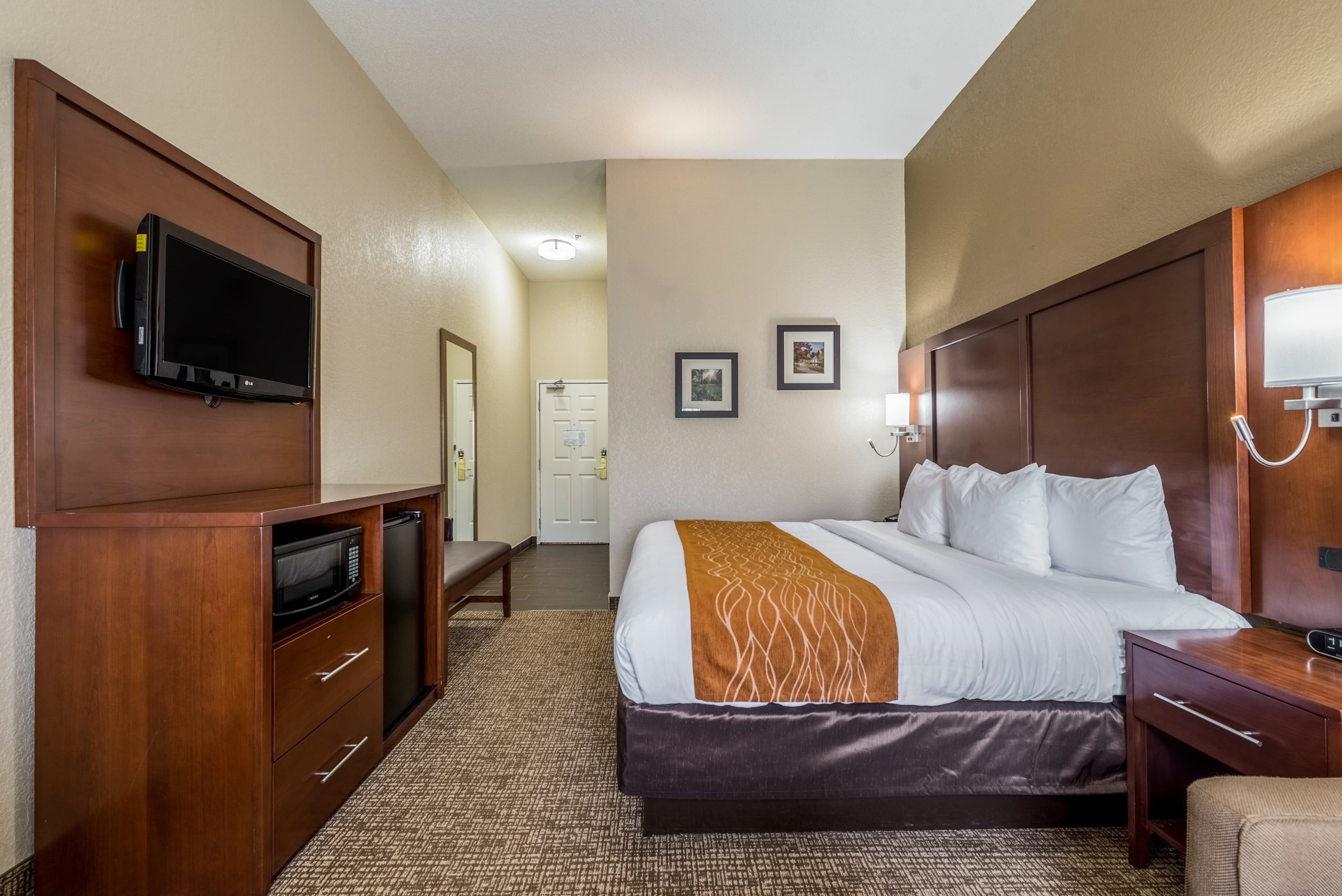 Comfort Inn & Suites Dayton North — 9