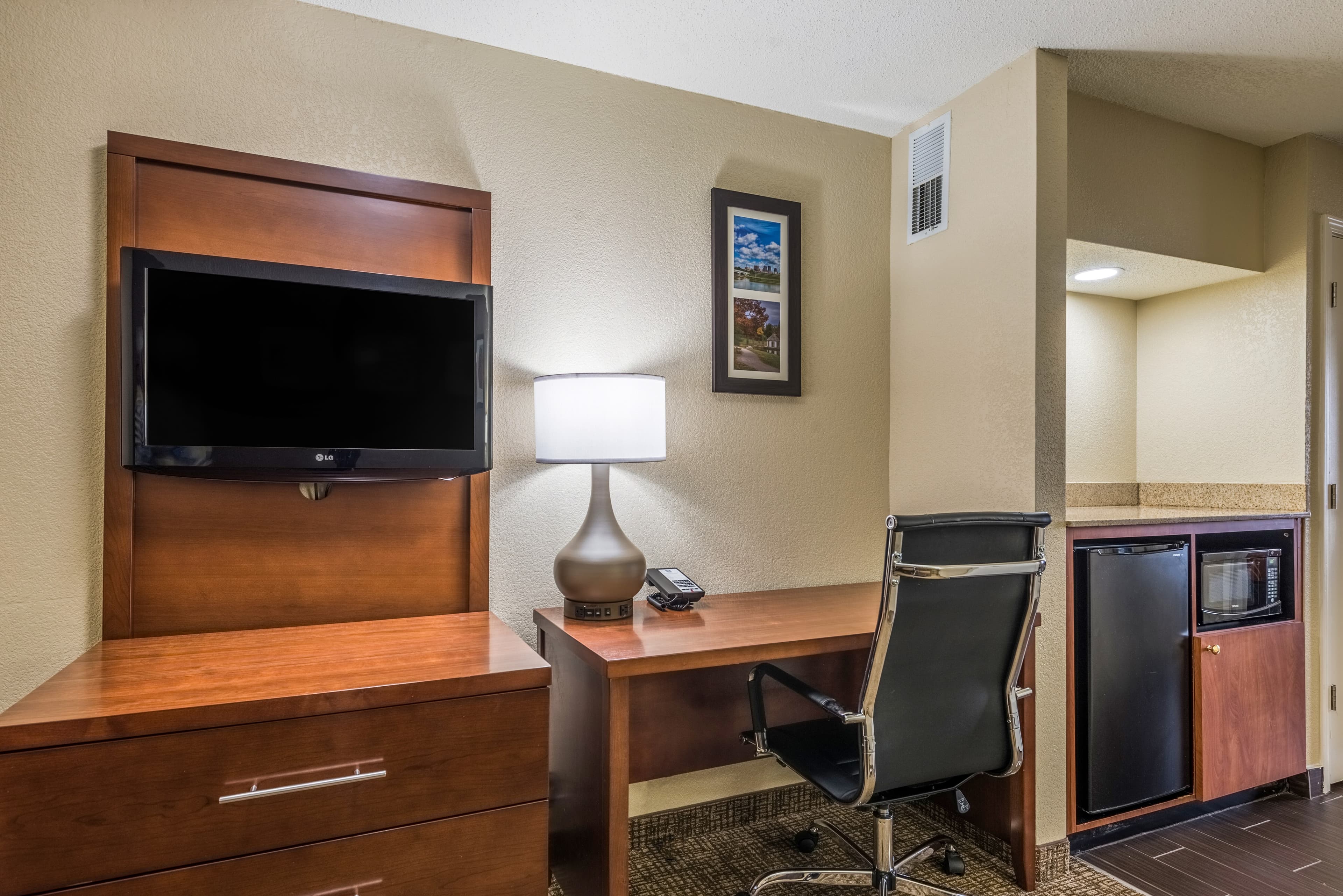 Comfort Inn & Suites Dayton North — 23
