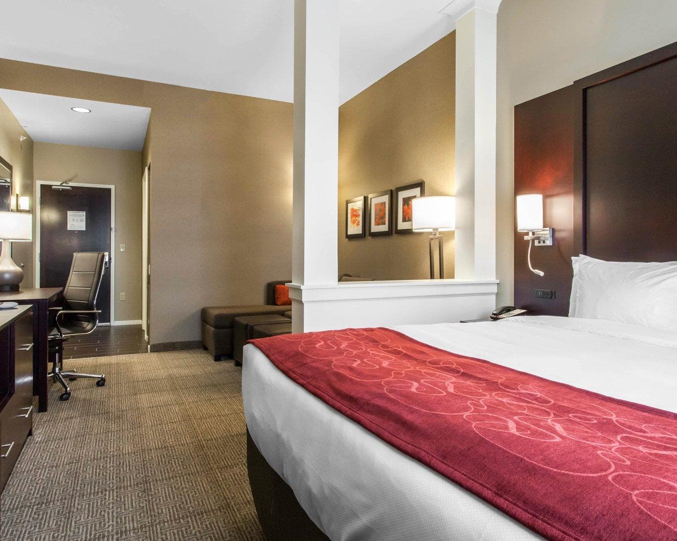Comfort Suites Youngstown North - Image 4