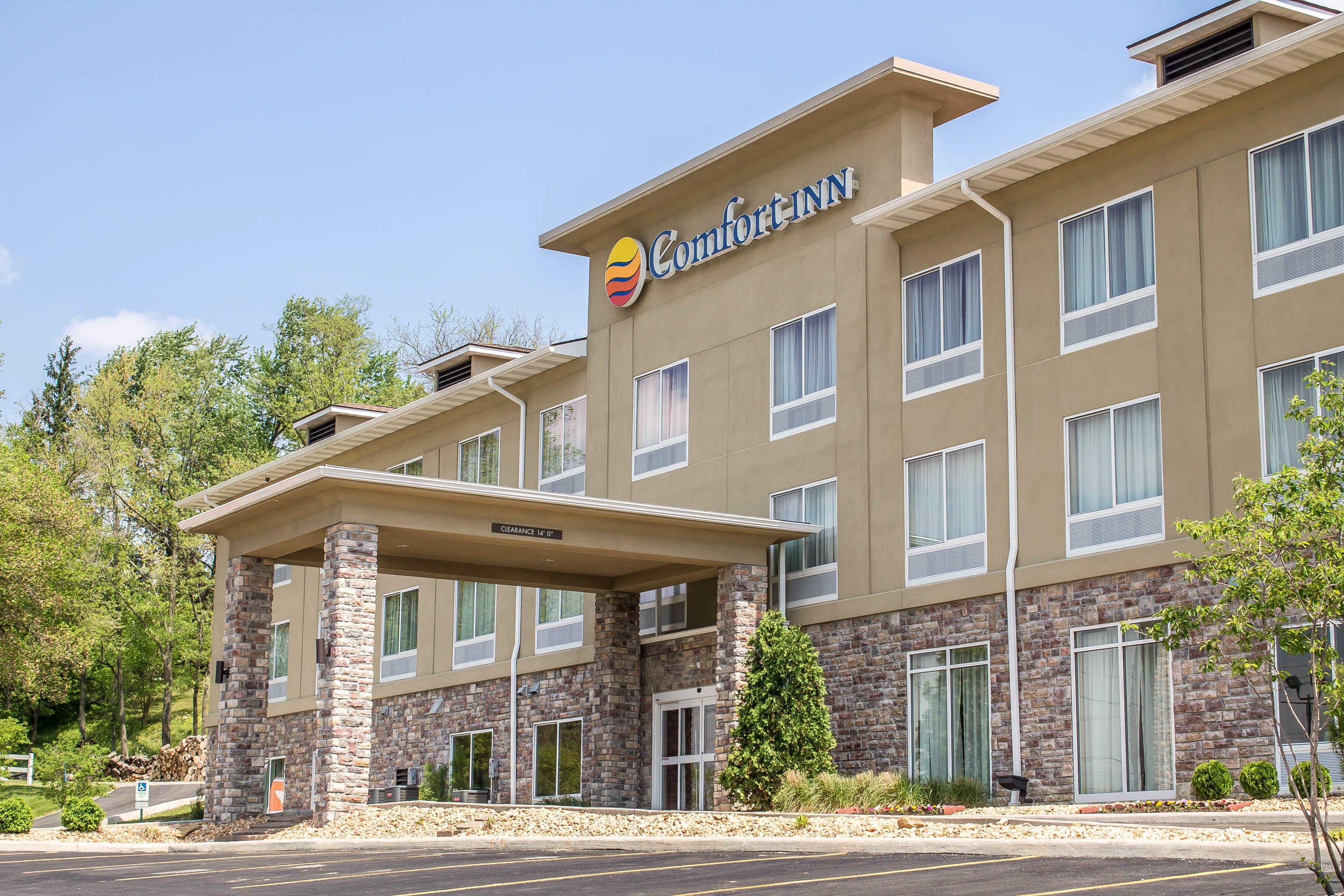 Comfort Inn St. Clairsville - Image 1