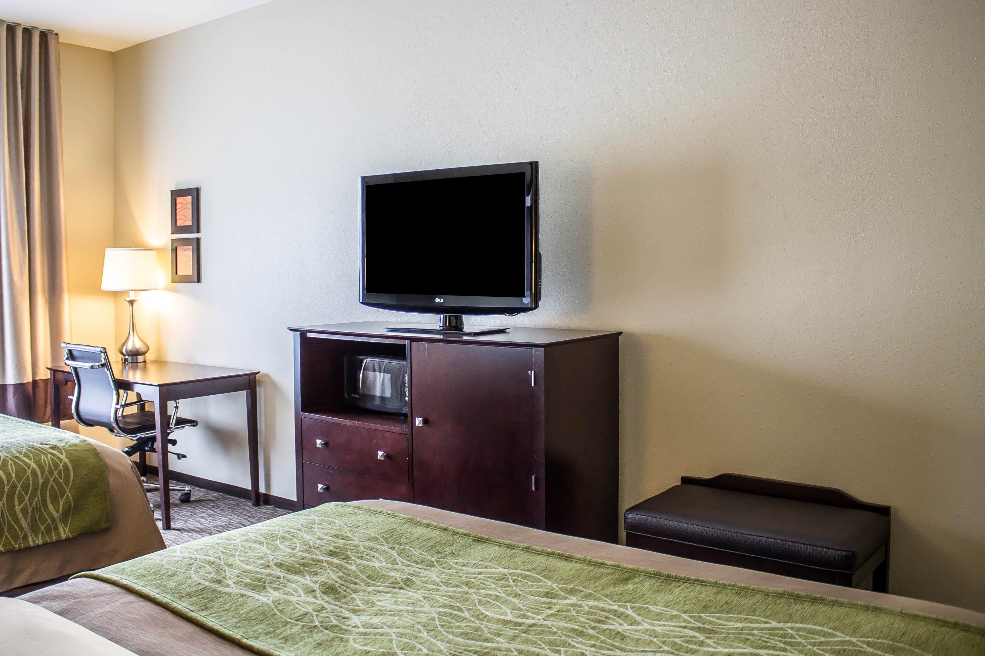 Comfort Inn St. Clairsville — 19