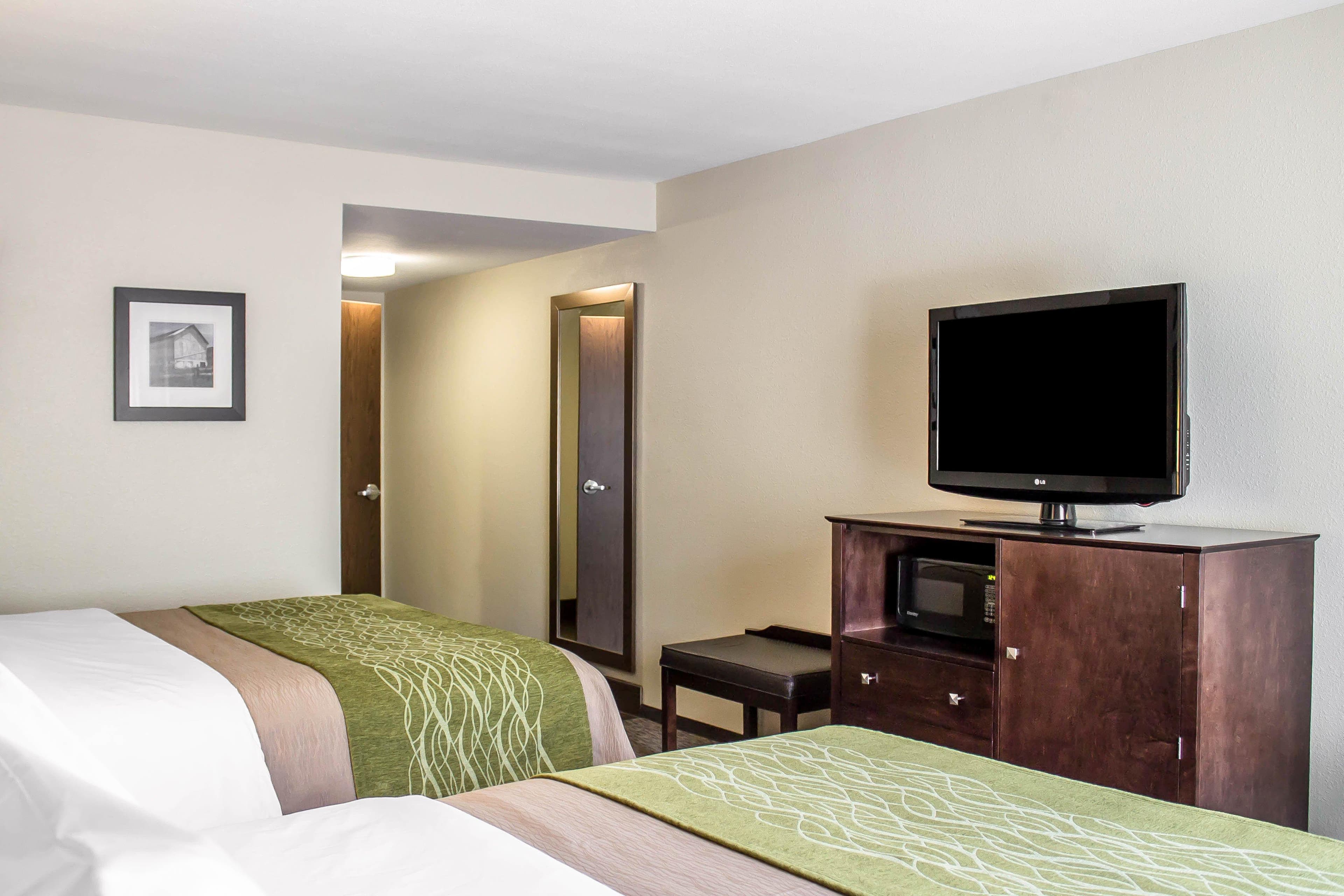 Comfort Inn St. Clairsville — 9