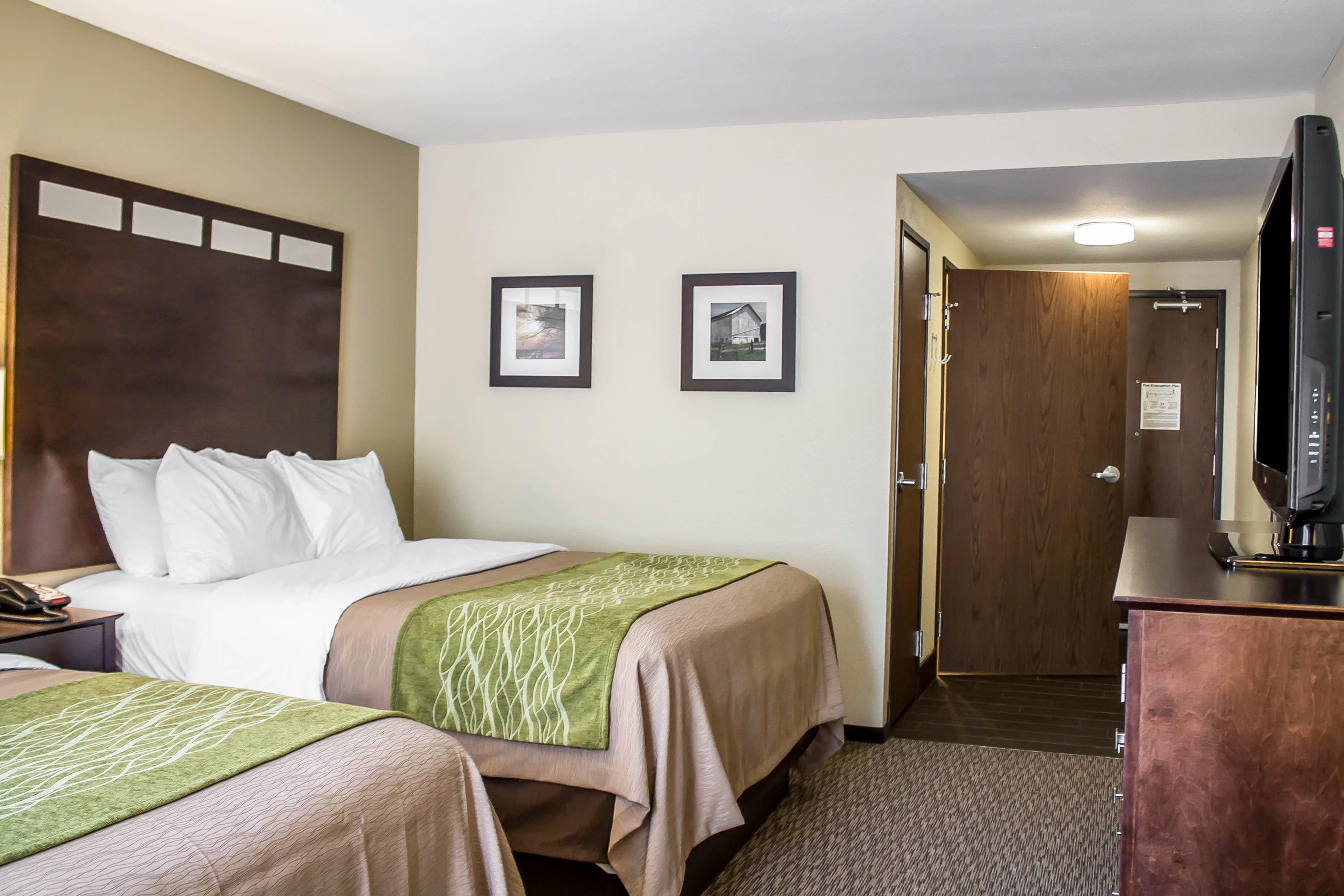 Comfort Inn St. Clairsville — 10