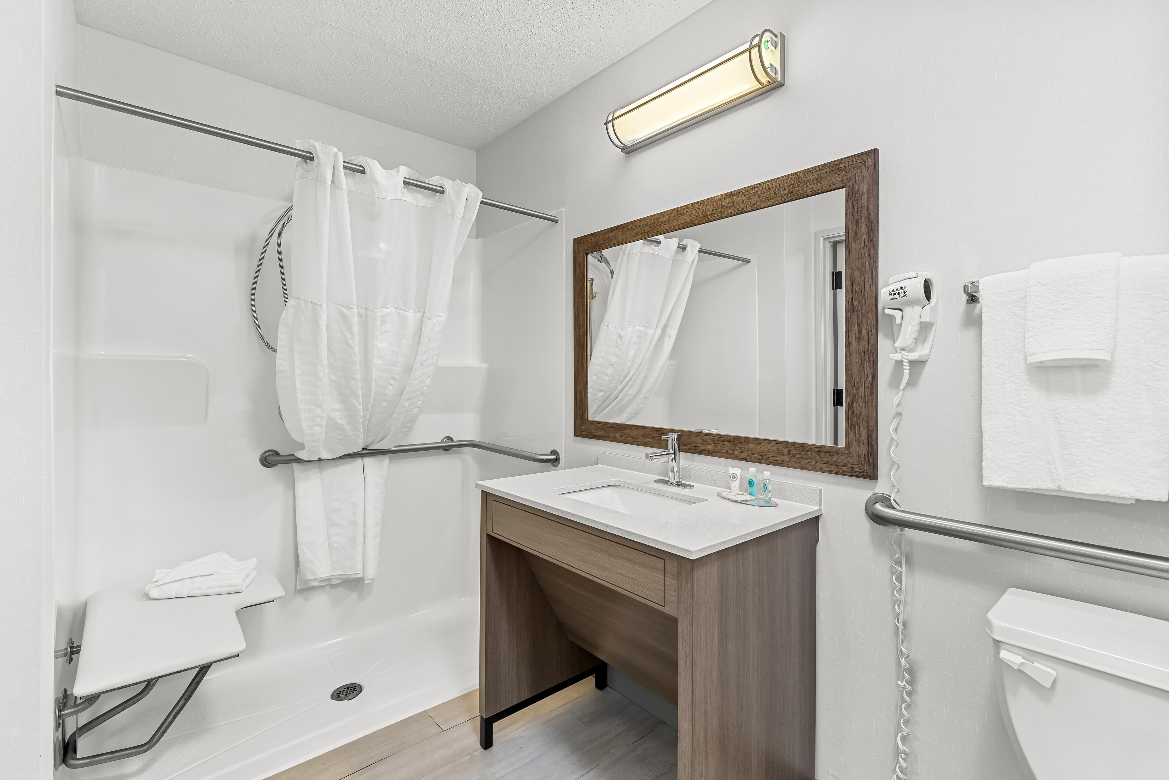 Comfort Inn Painesville - Concord — 9