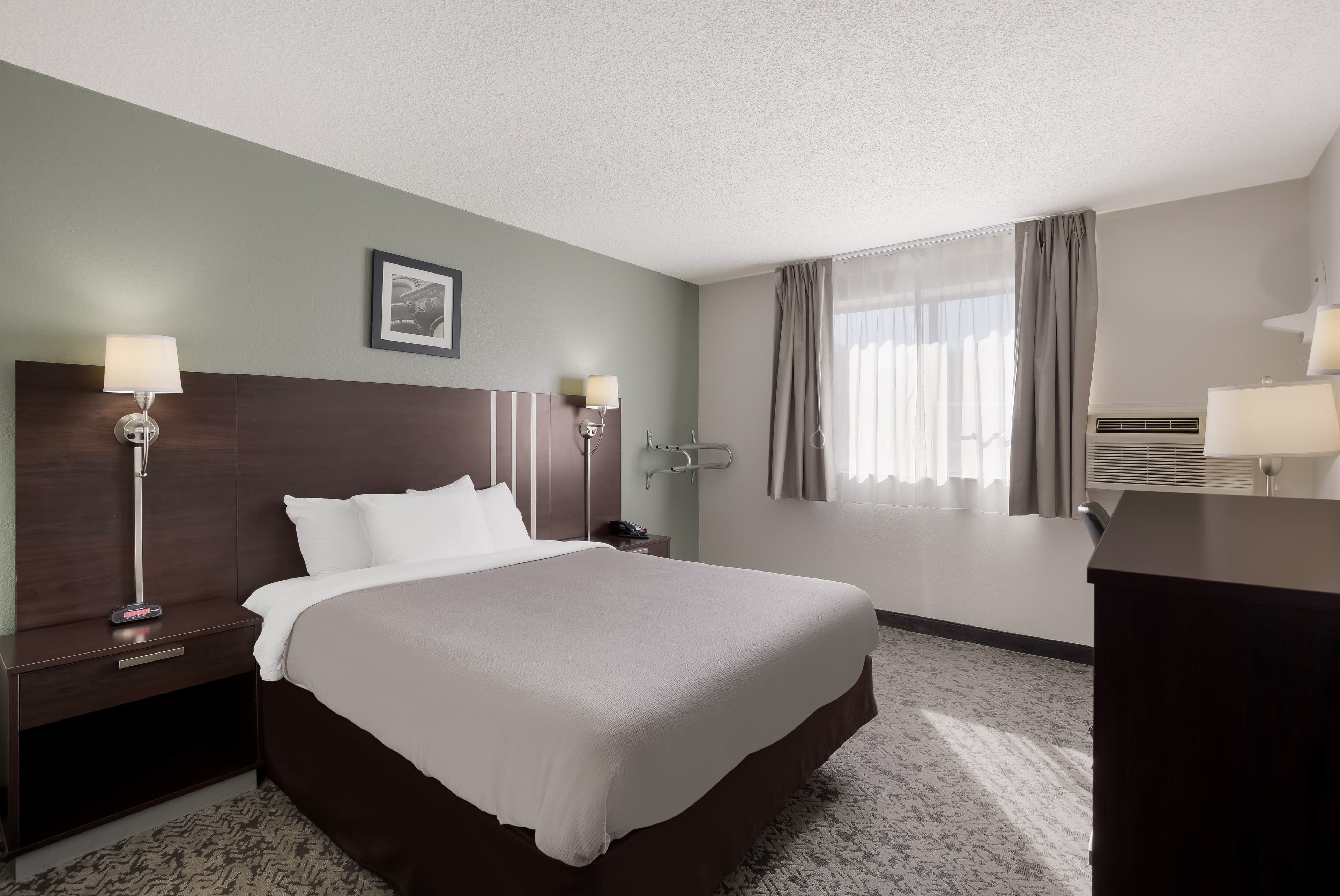 Quality Inn Hall of Fame - Image 3