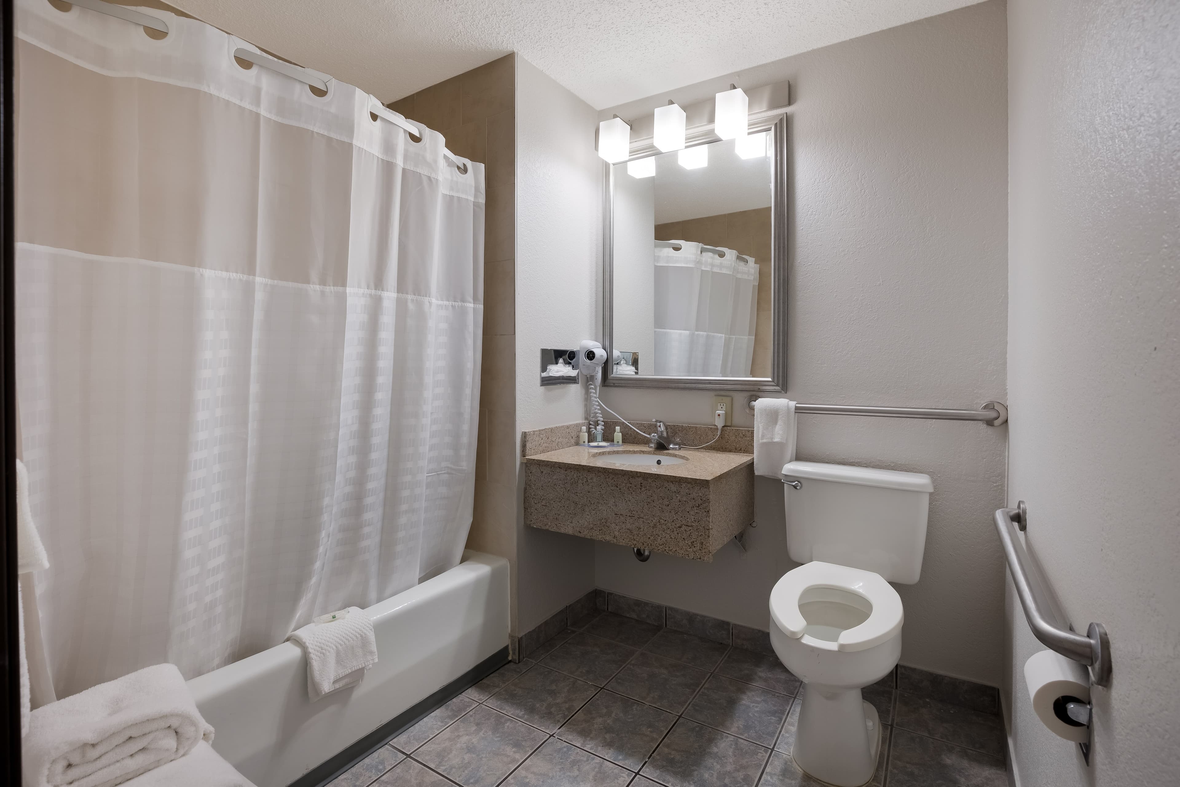 Quality Inn Hall of Fame — 6