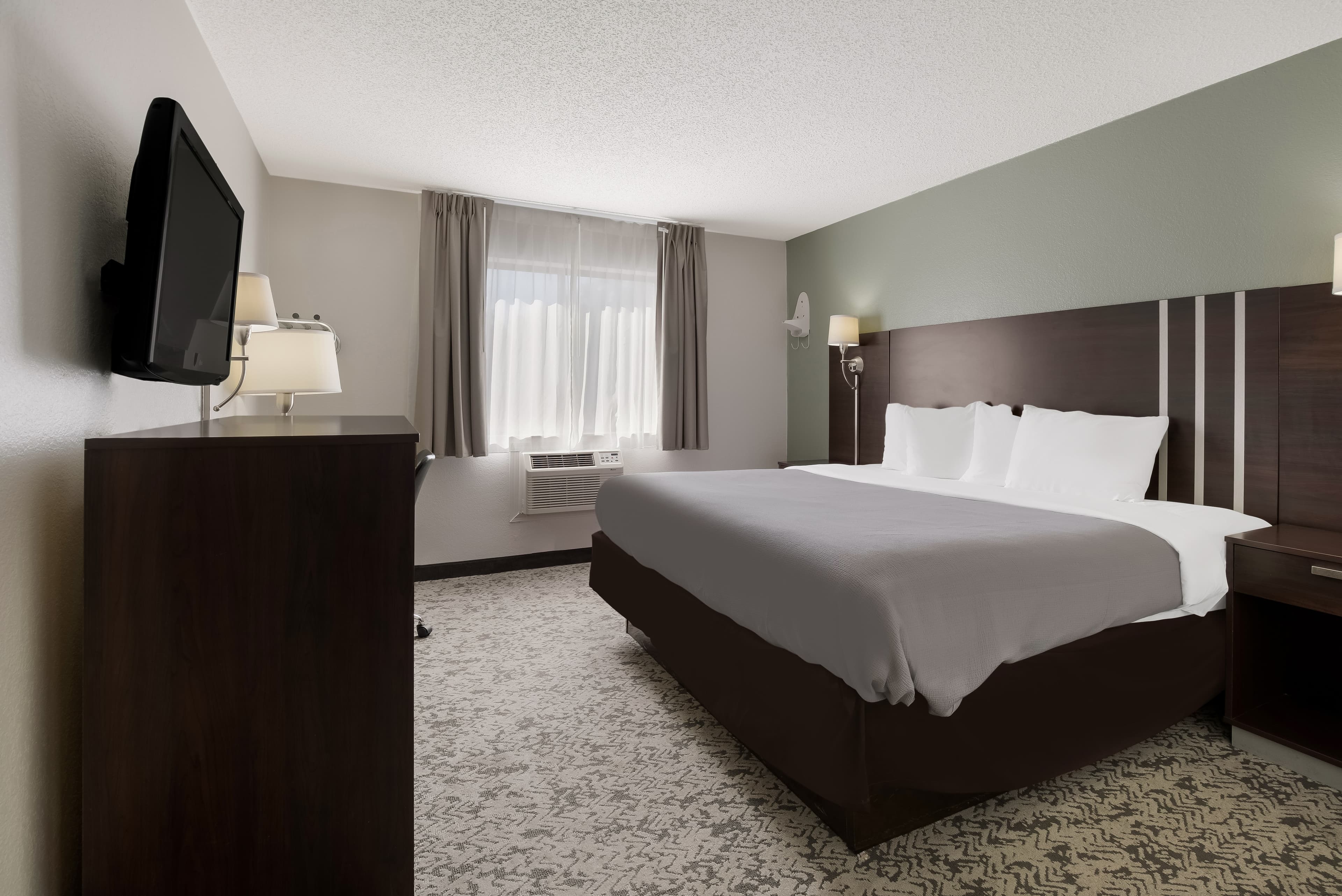 Quality Inn Hall of Fame — 8