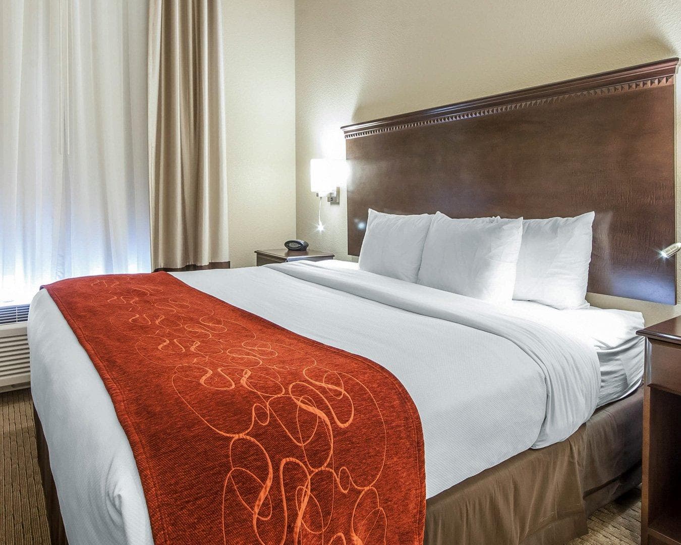 Comfort Suites Marietta-Parkersburg - Image 2