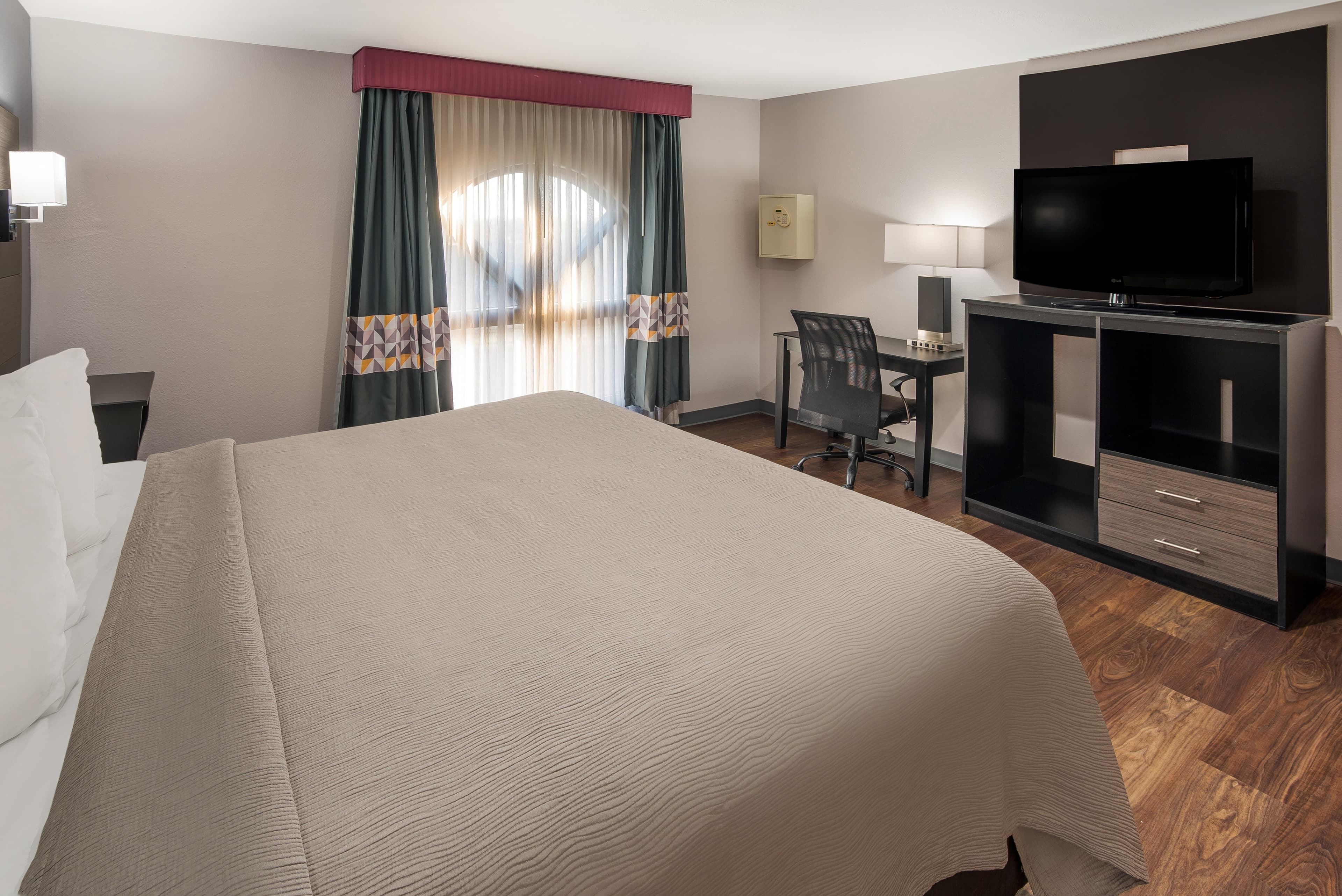 Quality Inn & Suites Cincinnati I-275 — 15