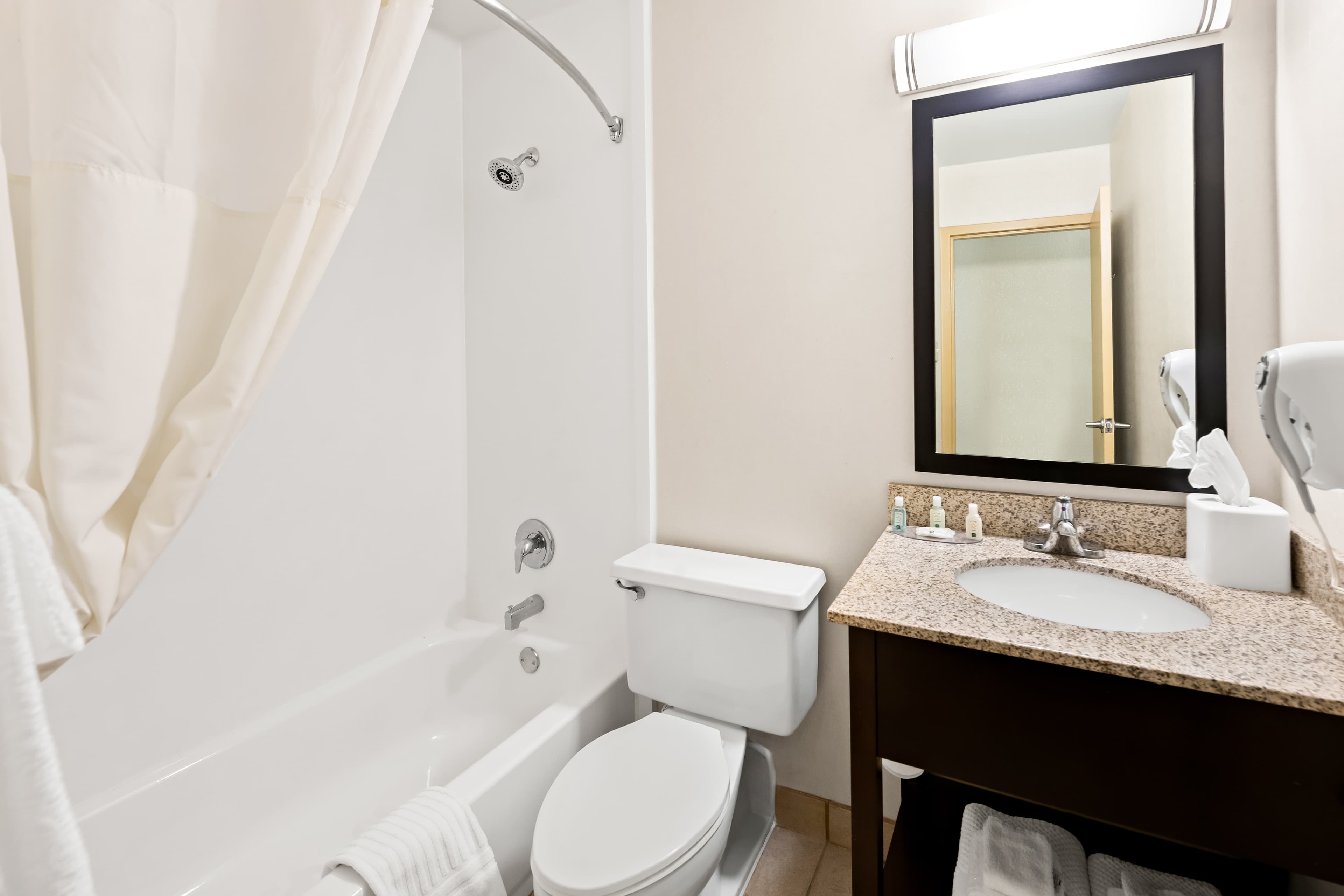 Quality Inn Dayton Airport — 11