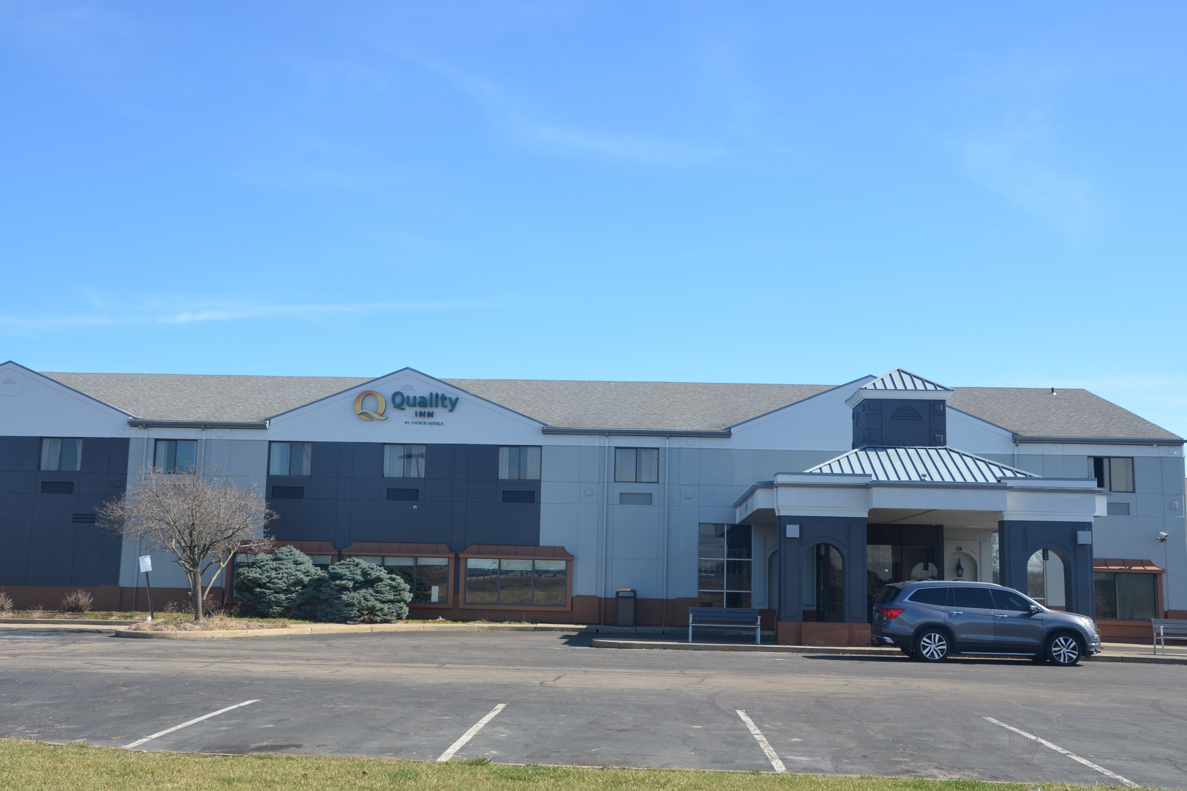 Quality Inn Perrysburg - Toledo South - Image 1