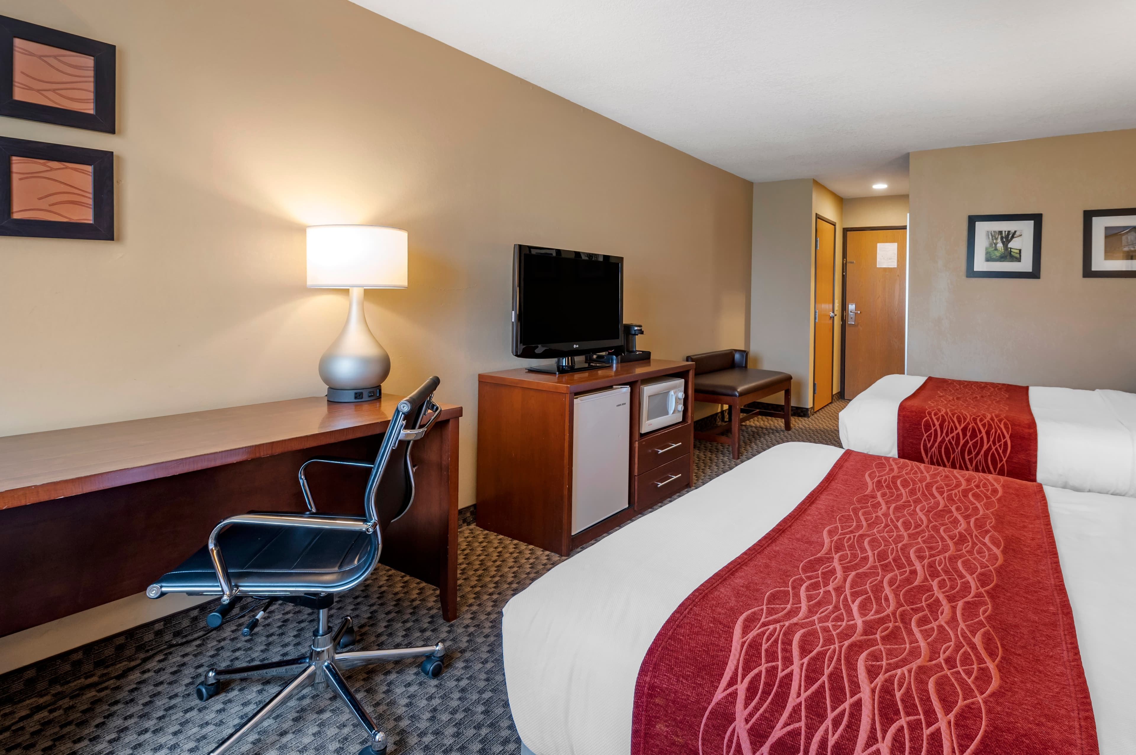 Comfort Inn & Suites Napoleon — 17