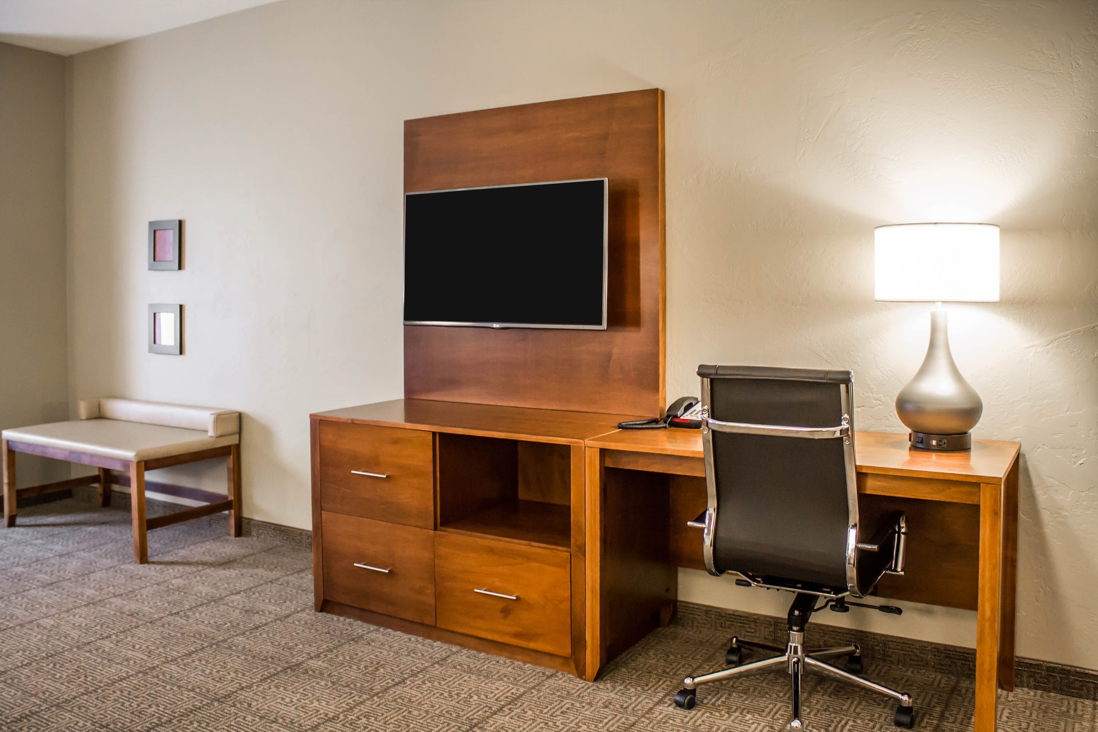 Comfort Suites Hartville-North Canton — 10