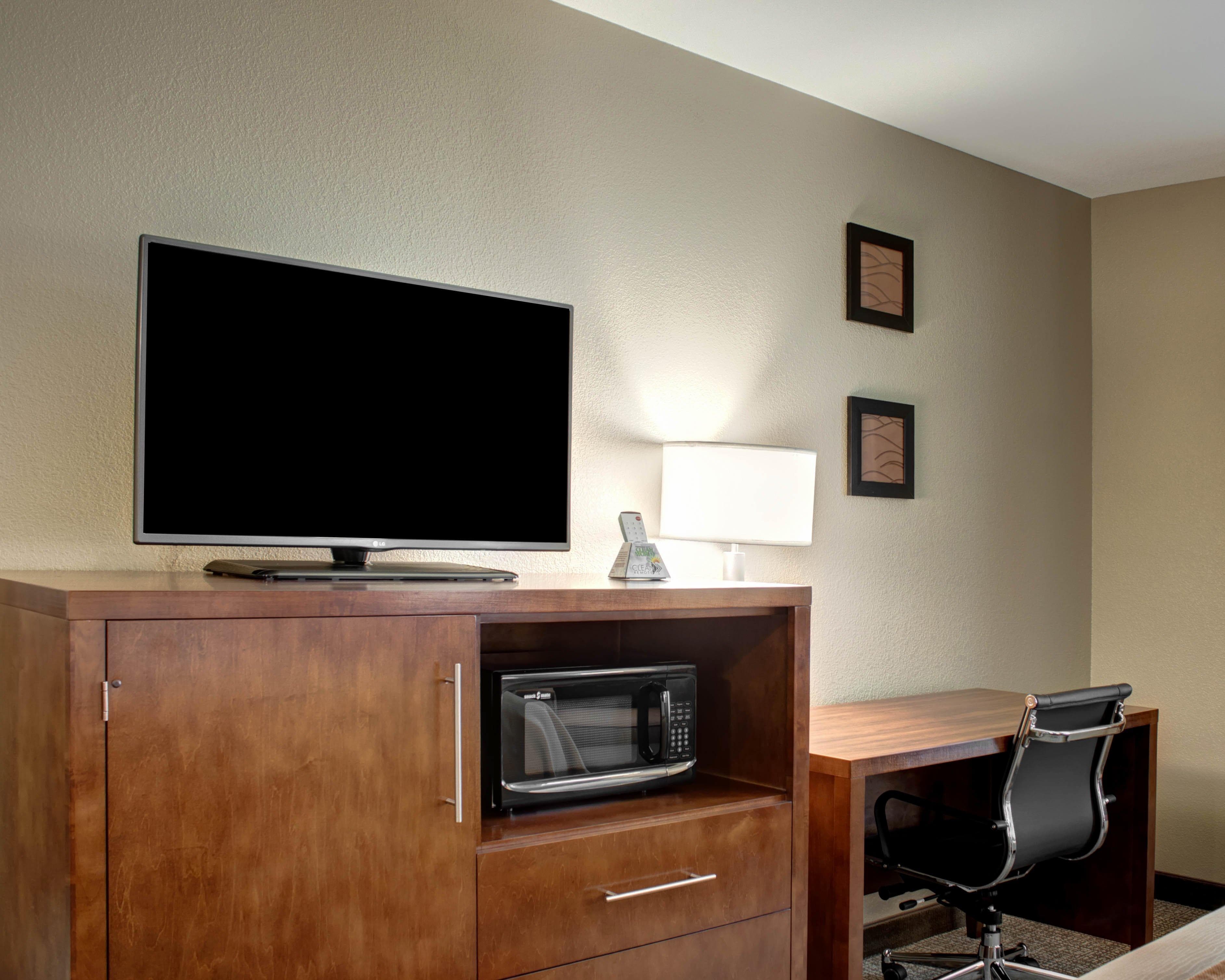 Comfort Inn & Suites Caldwell — 11