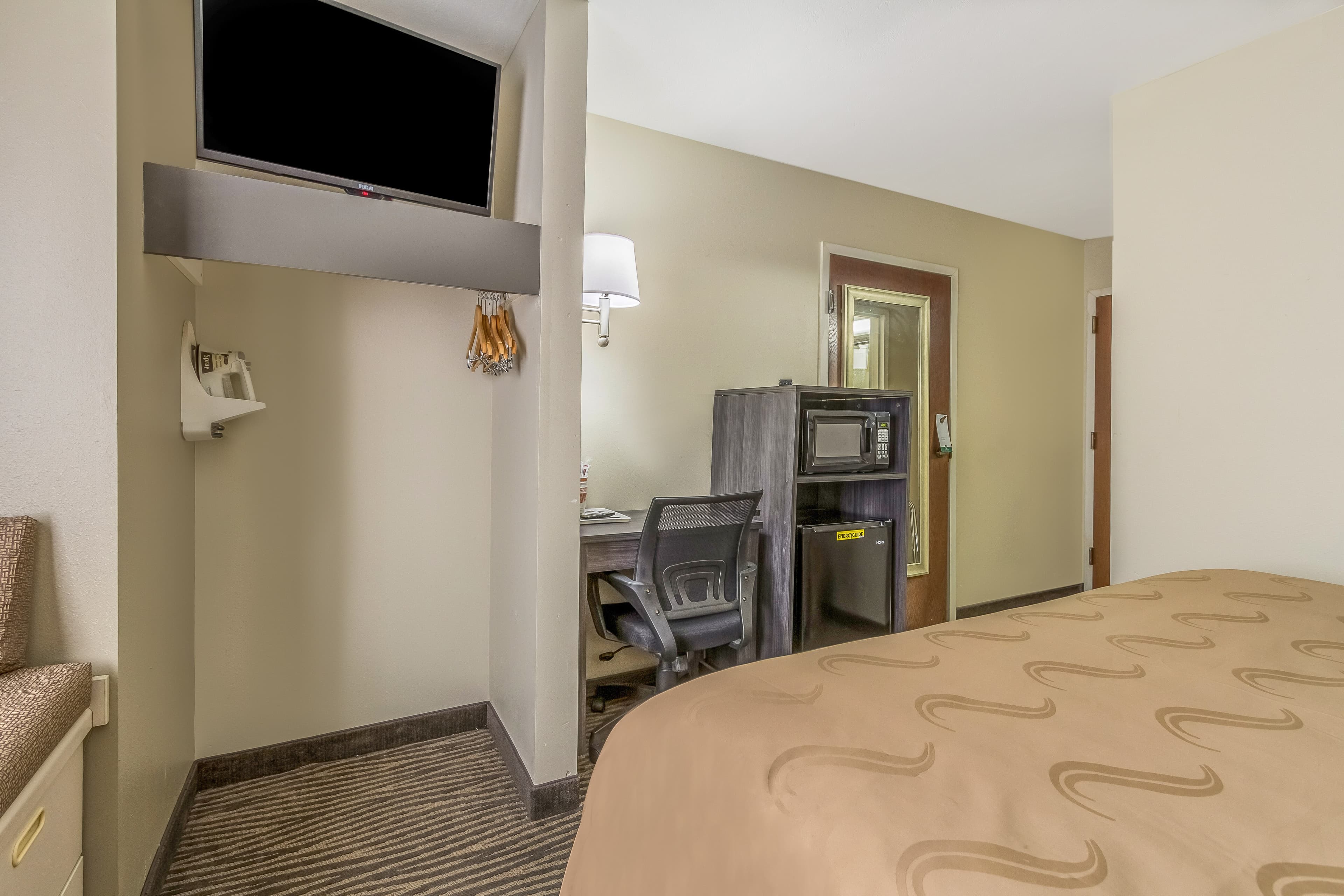 Quality Inn & Suites North Lima - Boardman — 7
