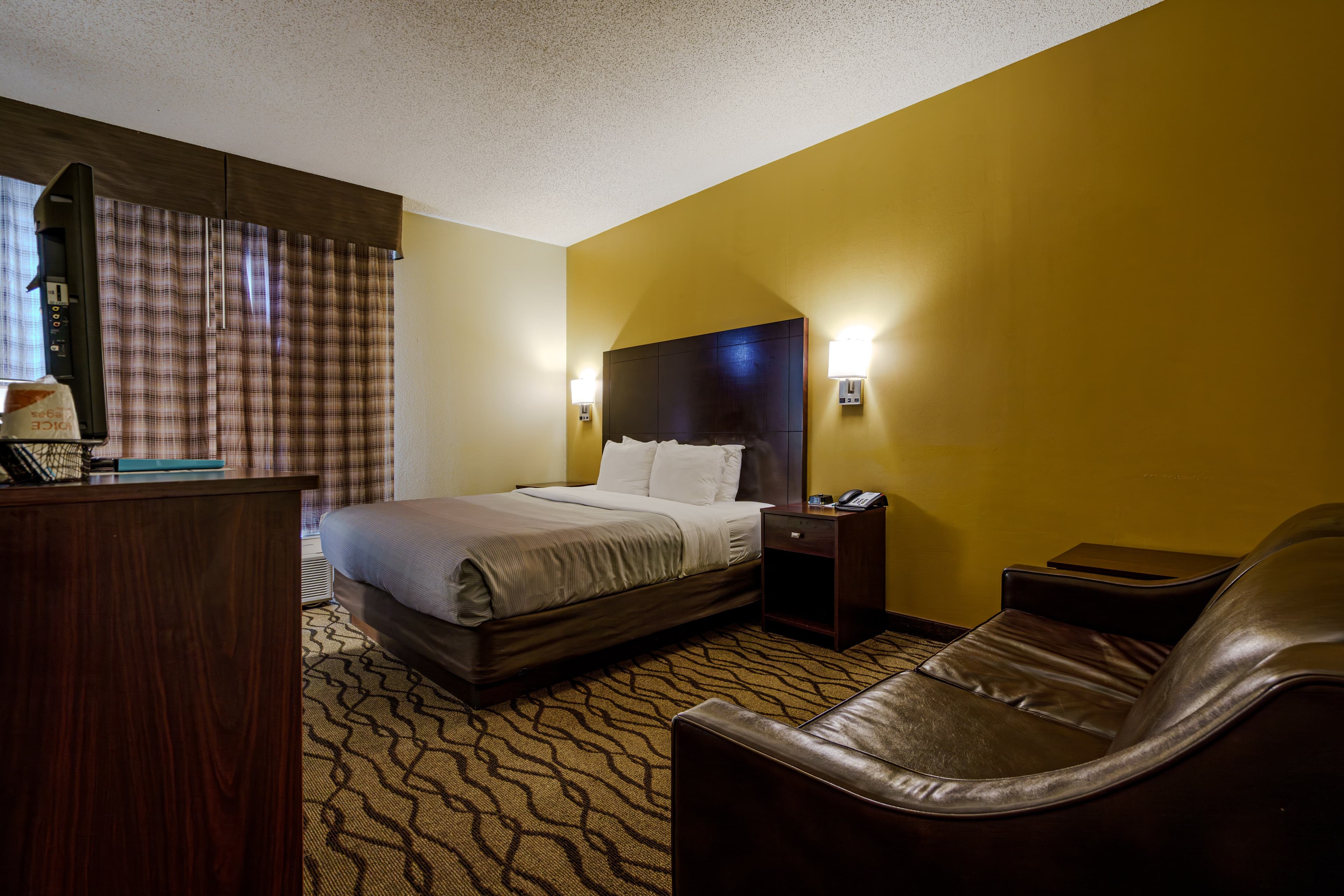 Quality Inn I-75 West Chester-North Cincinnati - Image 5