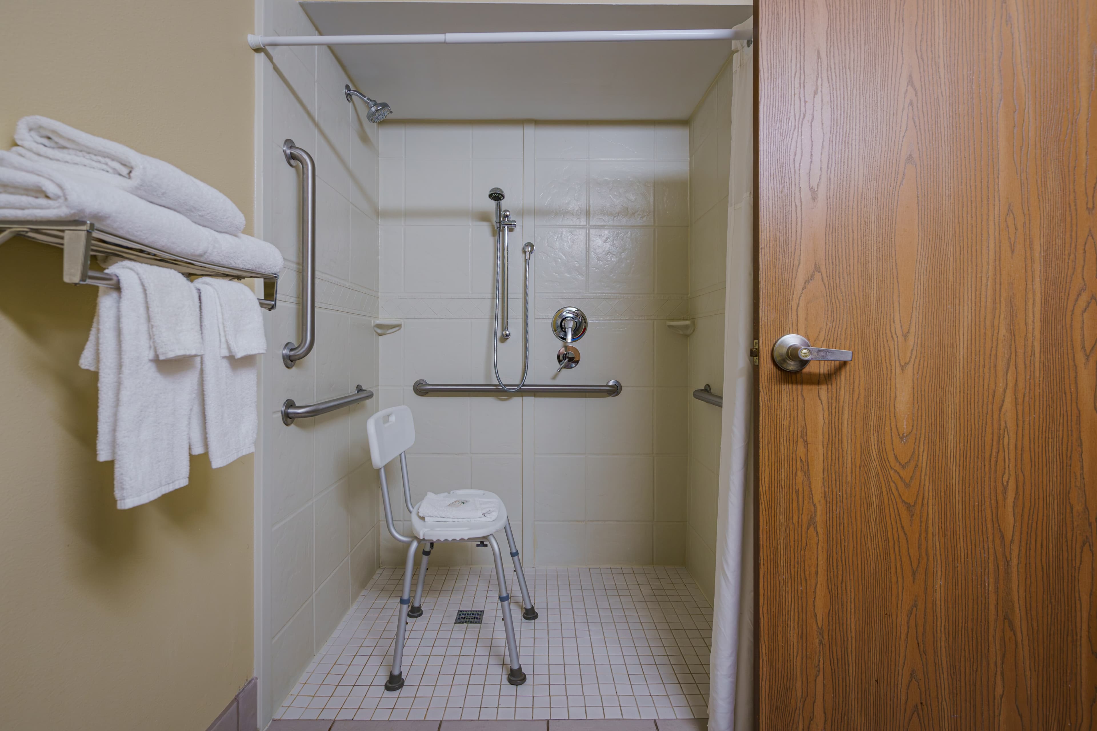 Quality Inn I-75 West Chester-North Cincinnati - Image 4