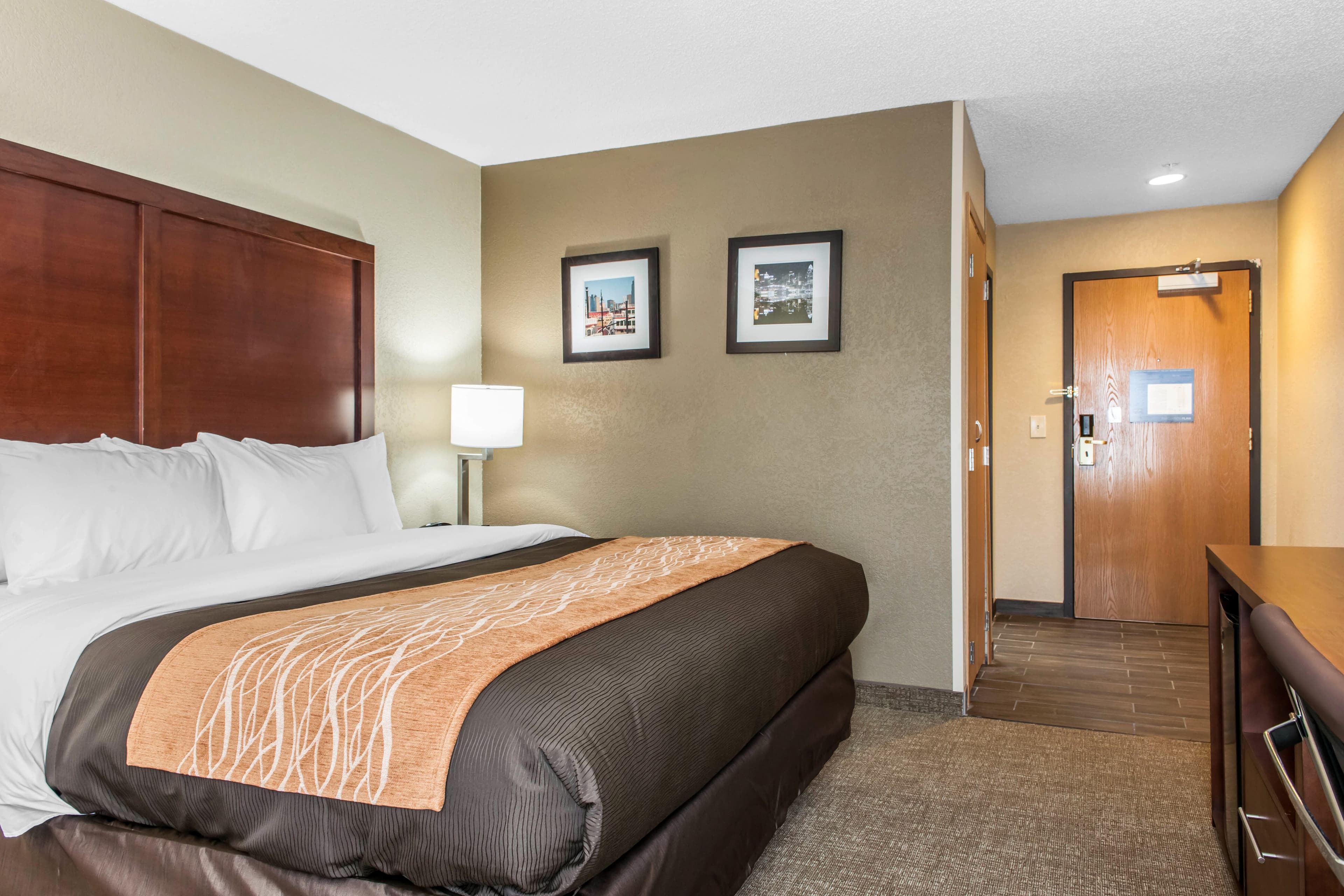 Comfort Inn Blue Ash North - Image 3