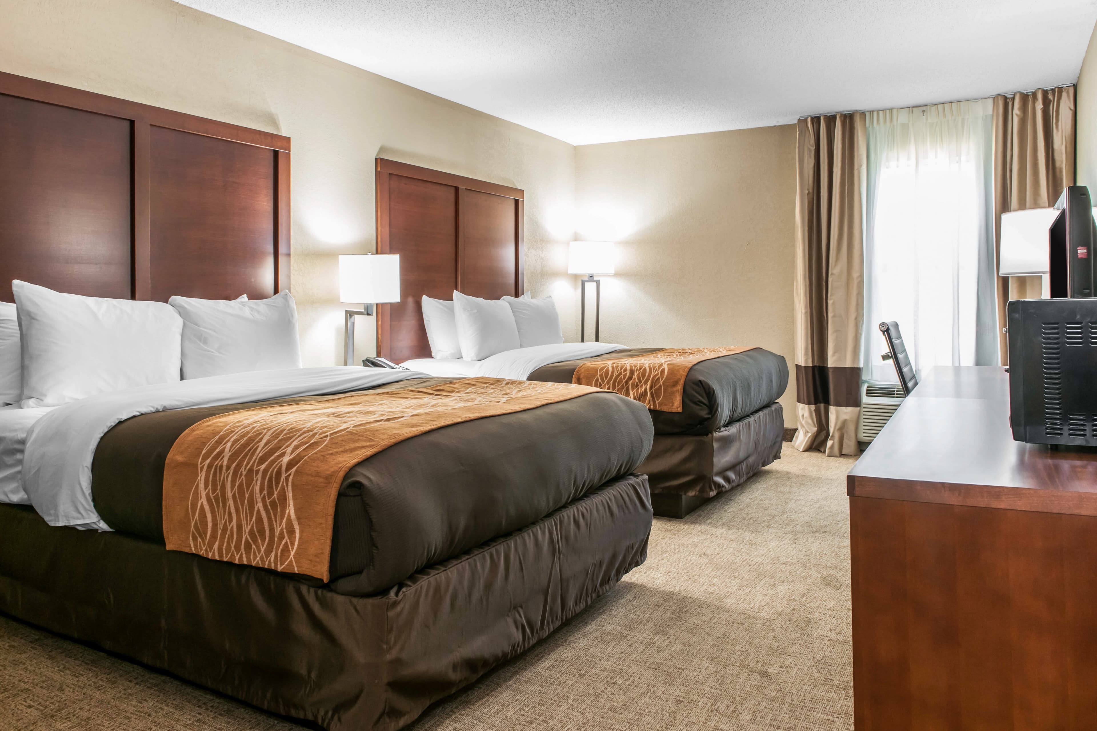 Comfort Inn Blue Ash North — 6