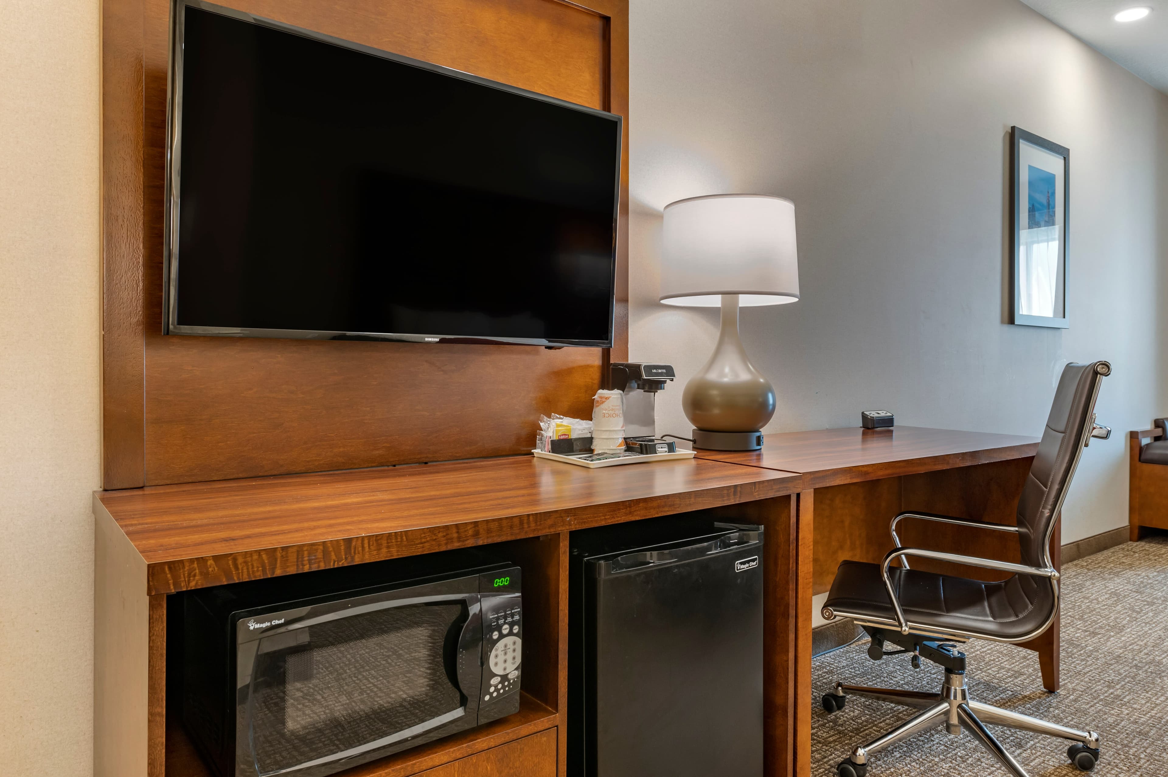 Comfort Suites Columbus Airport — 7