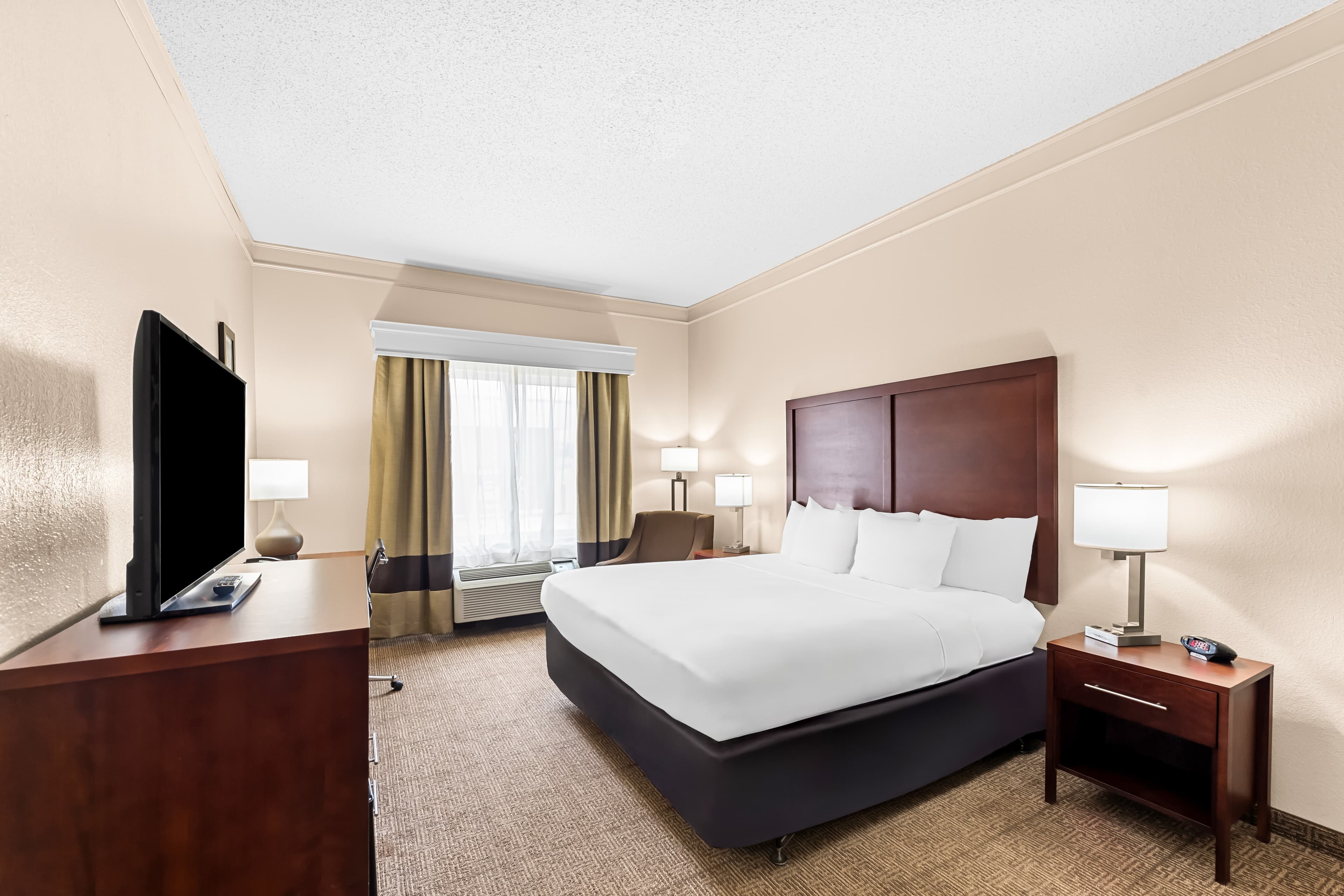 Comfort Inn & Suites Heath - Newark South - Image 2