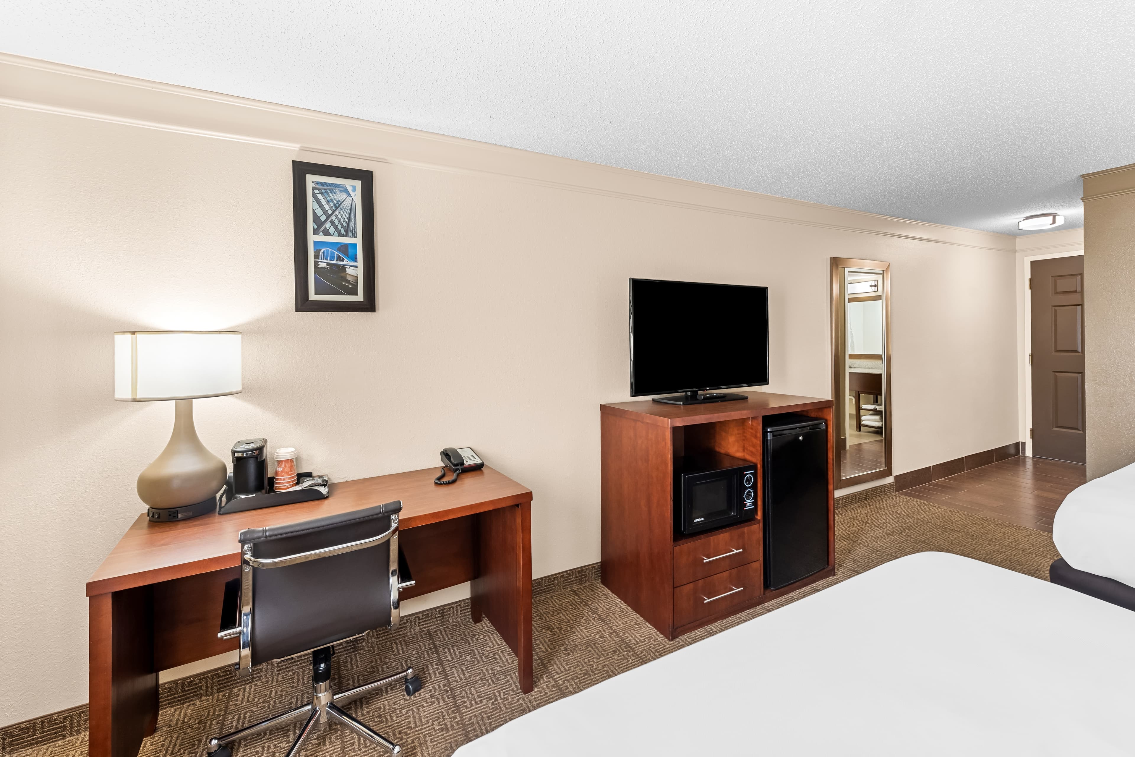 Comfort Inn & Suites Heath - Newark South — 23