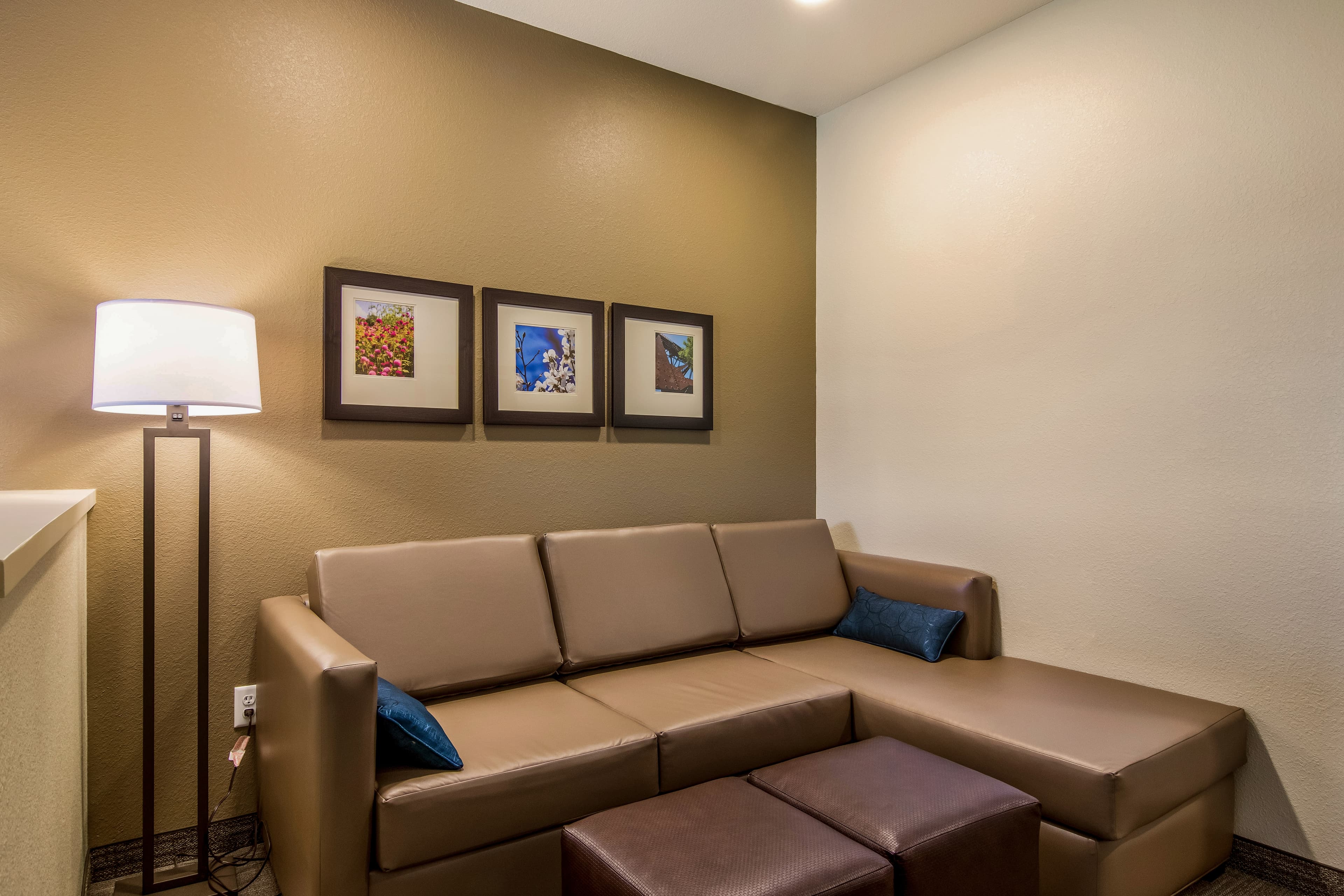 Comfort Suites Brunswick Town Center — 10
