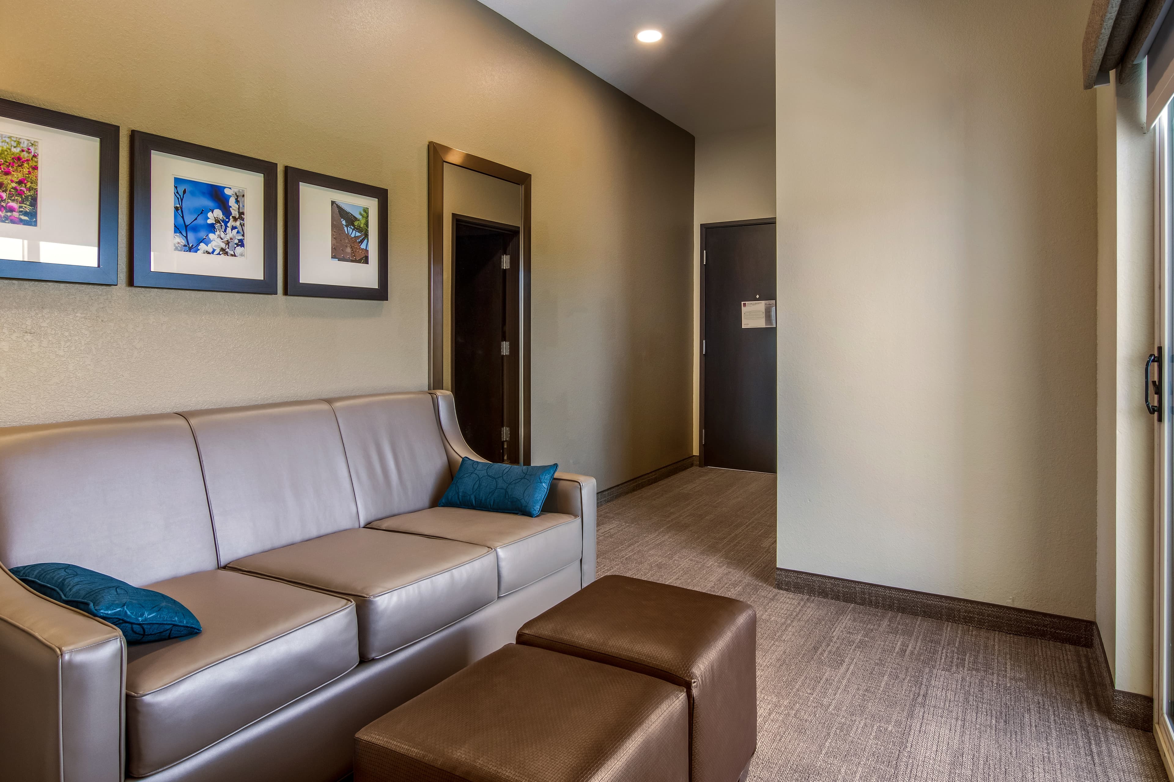 Comfort Suites Brunswick Town Center — 12