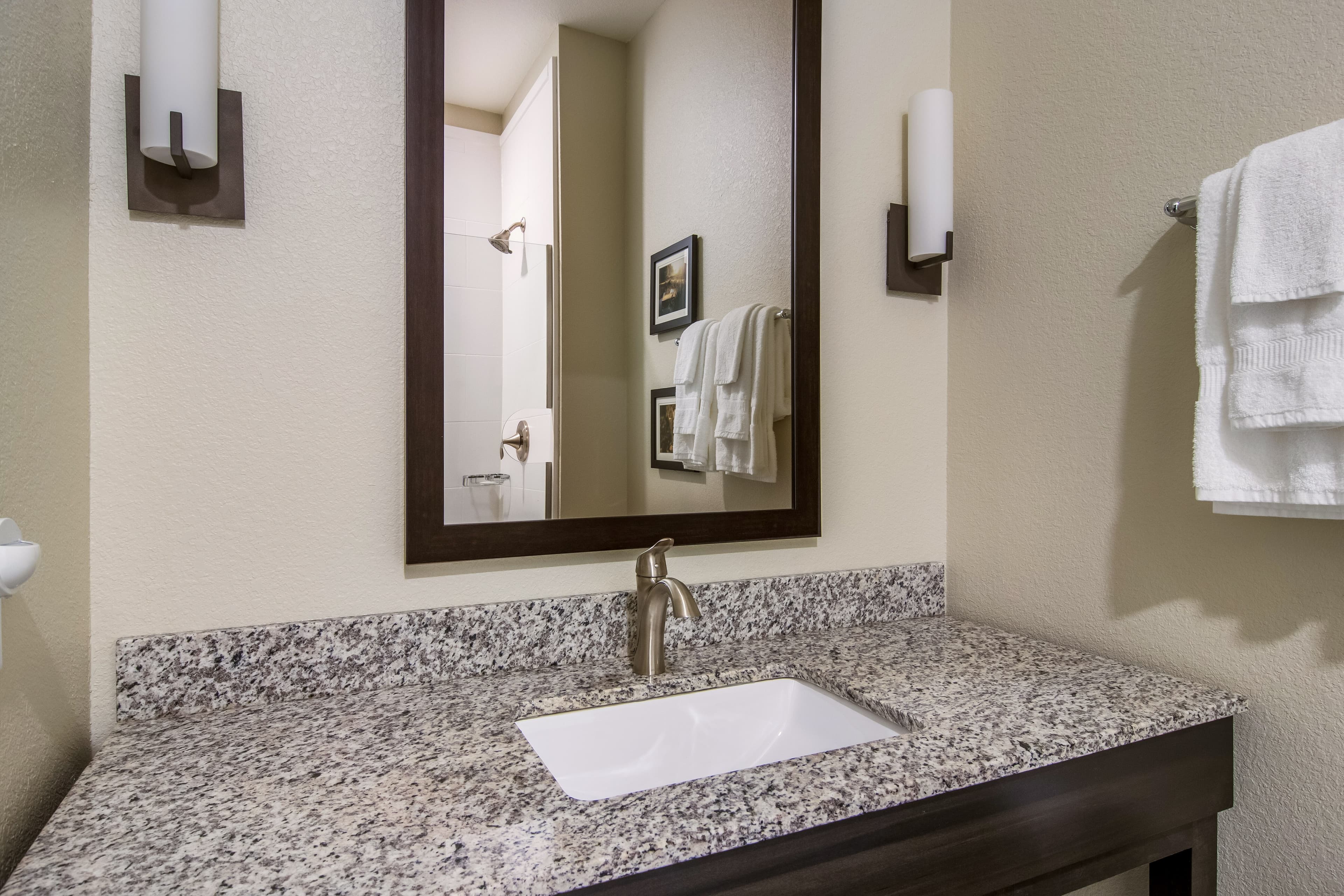 Comfort Suites Brunswick Town Center — 14