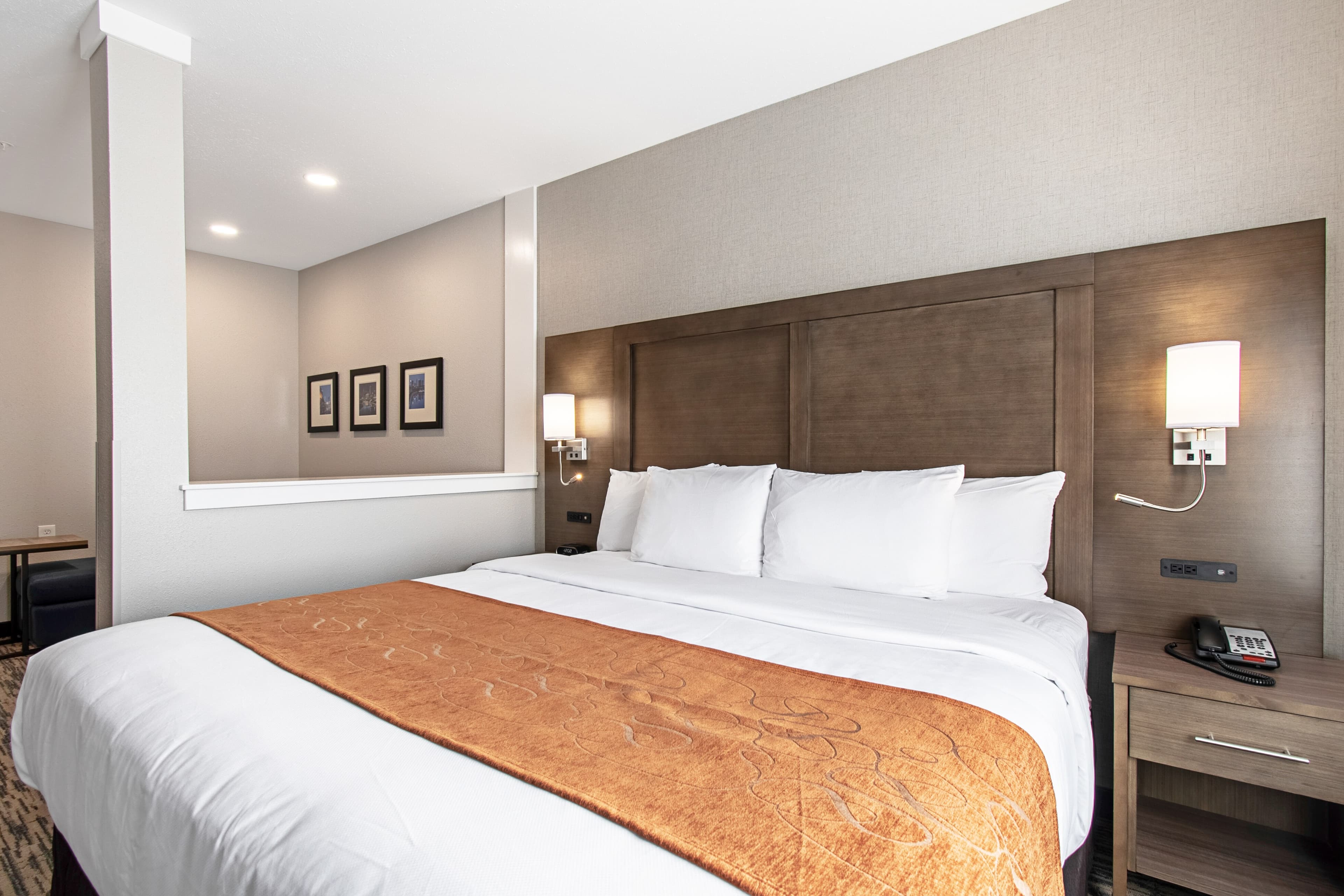 Comfort Suites Grove City - Columbus South - Image 2