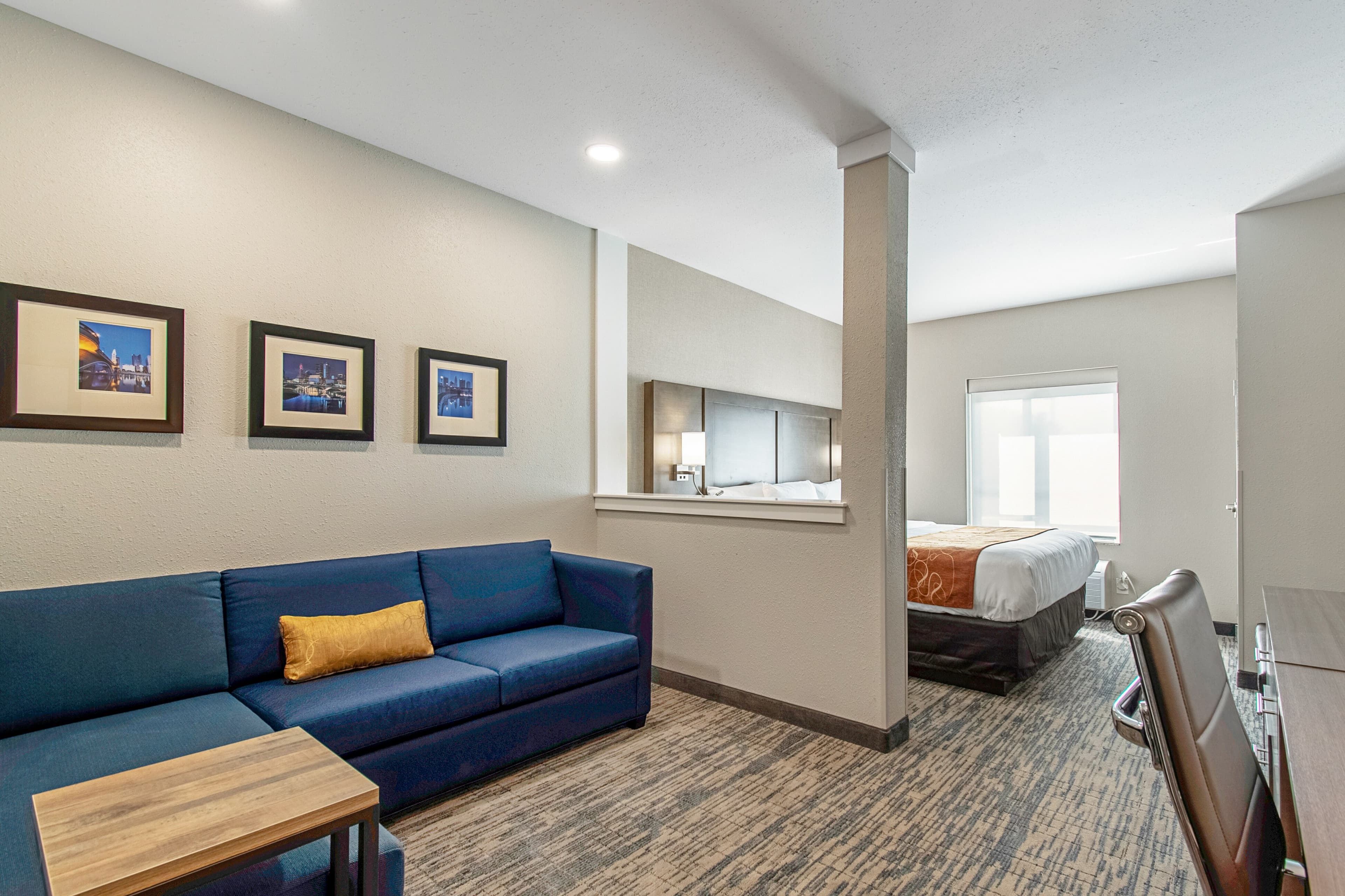 Comfort Suites Grove City - Columbus South - Image 4