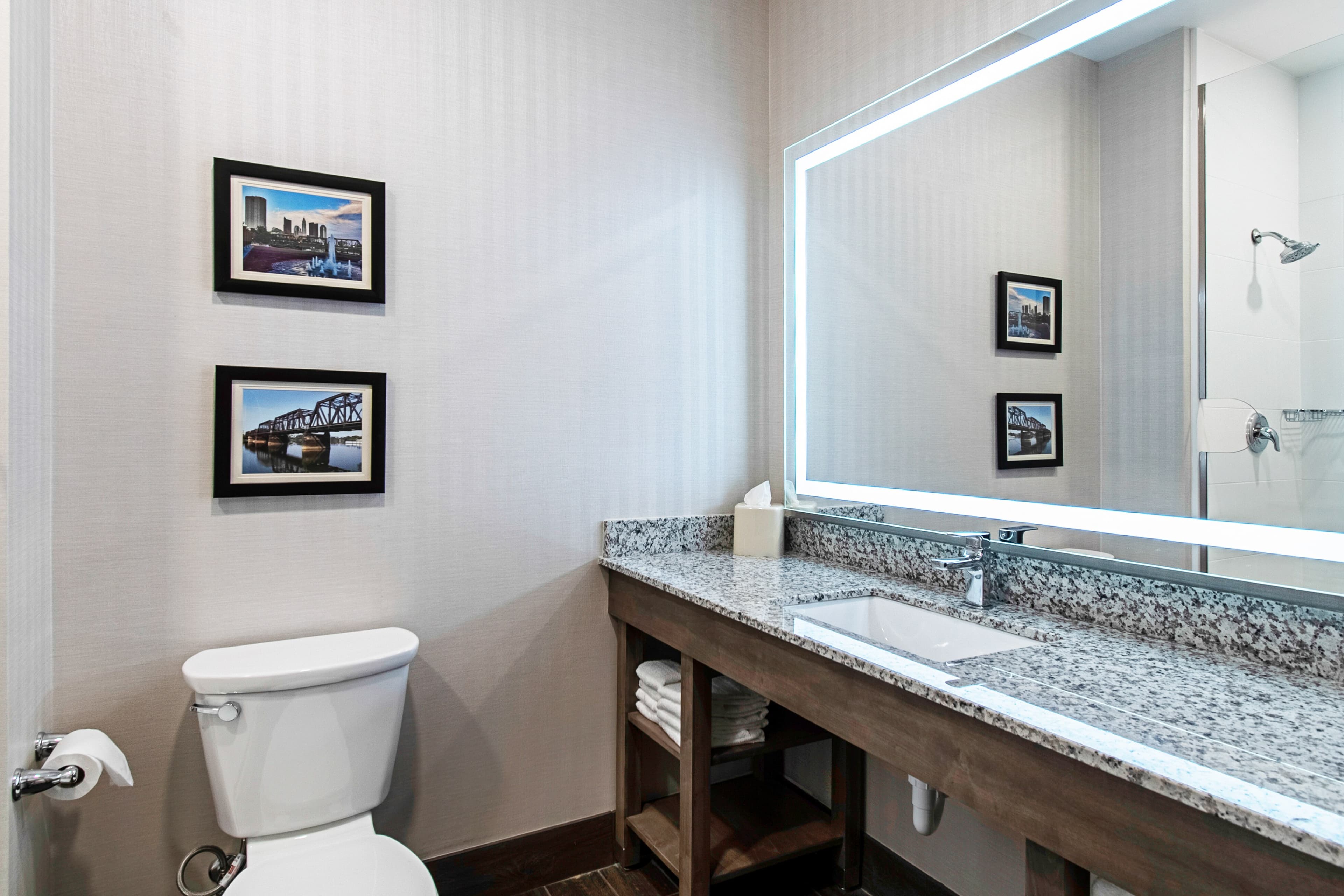 Comfort Suites Grove City - Columbus South - Image 5