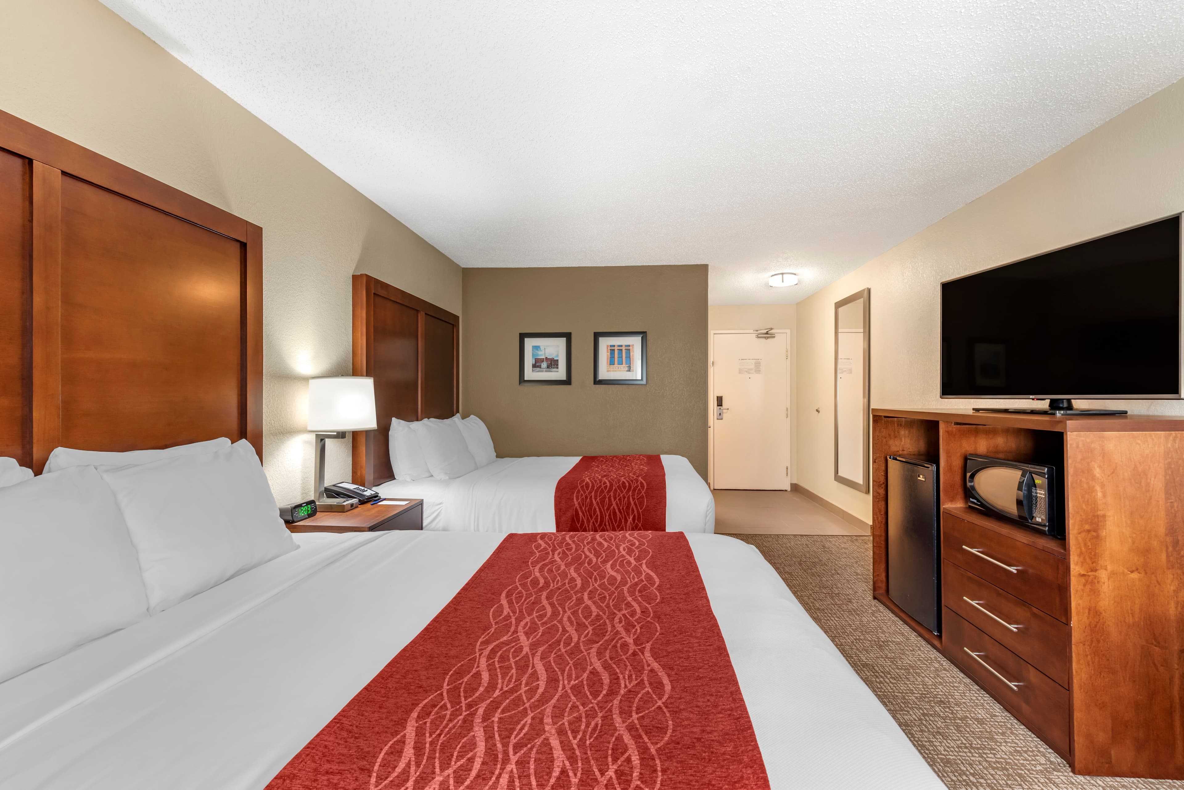 Comfort Inn & Suites Middletown - Franklin - Image 3