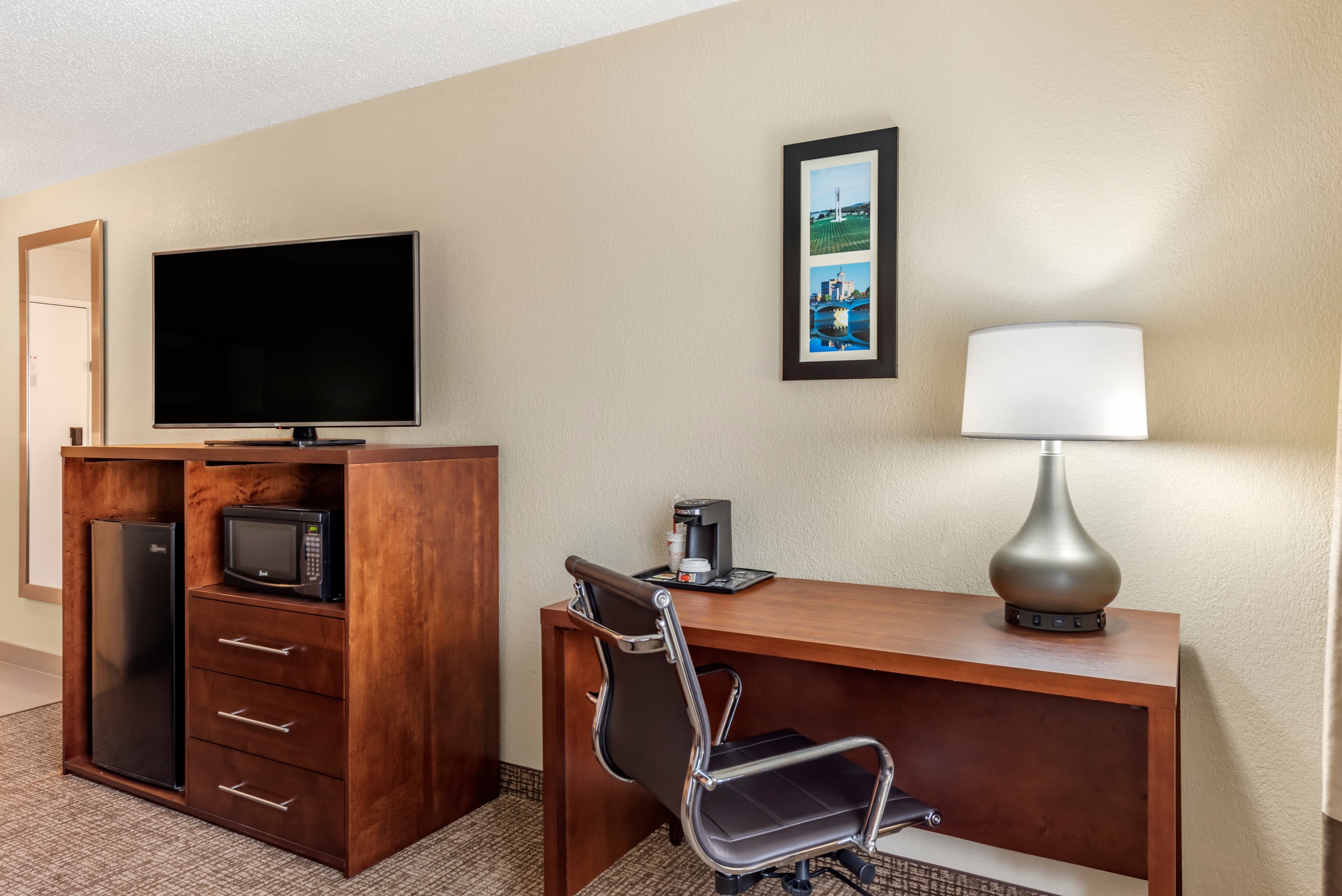 Comfort Inn & Suites Middletown - Franklin — 9