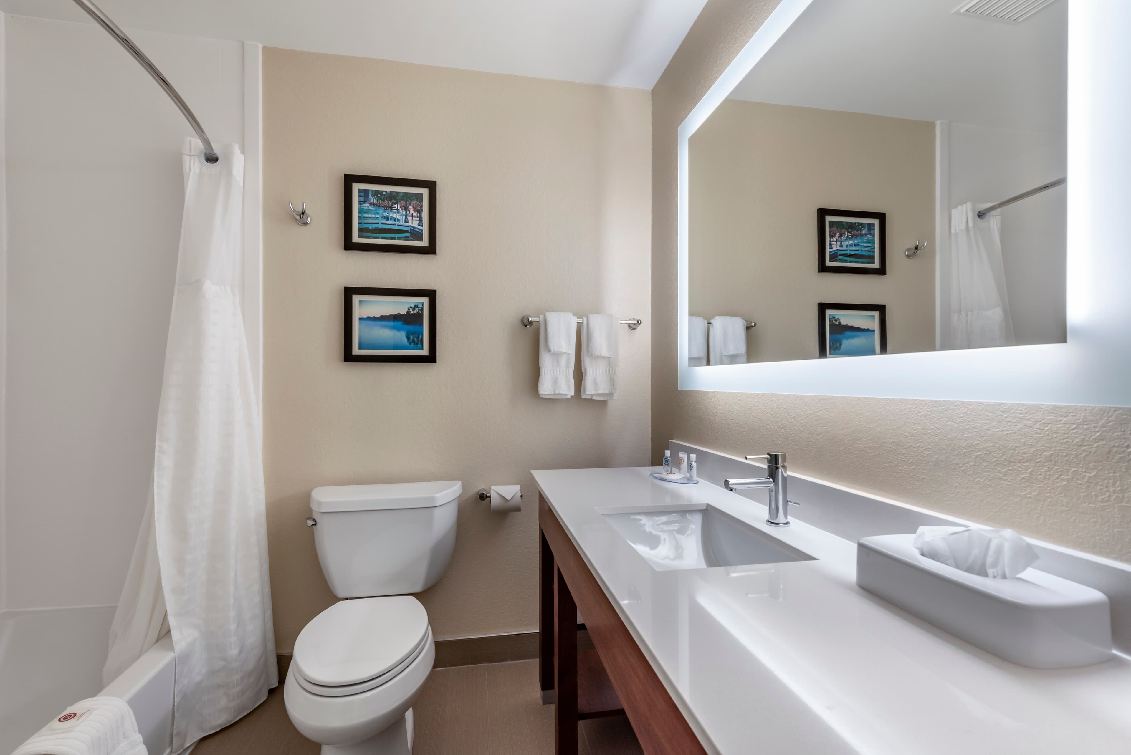 Comfort Inn & Suites Middletown - Franklin — 23