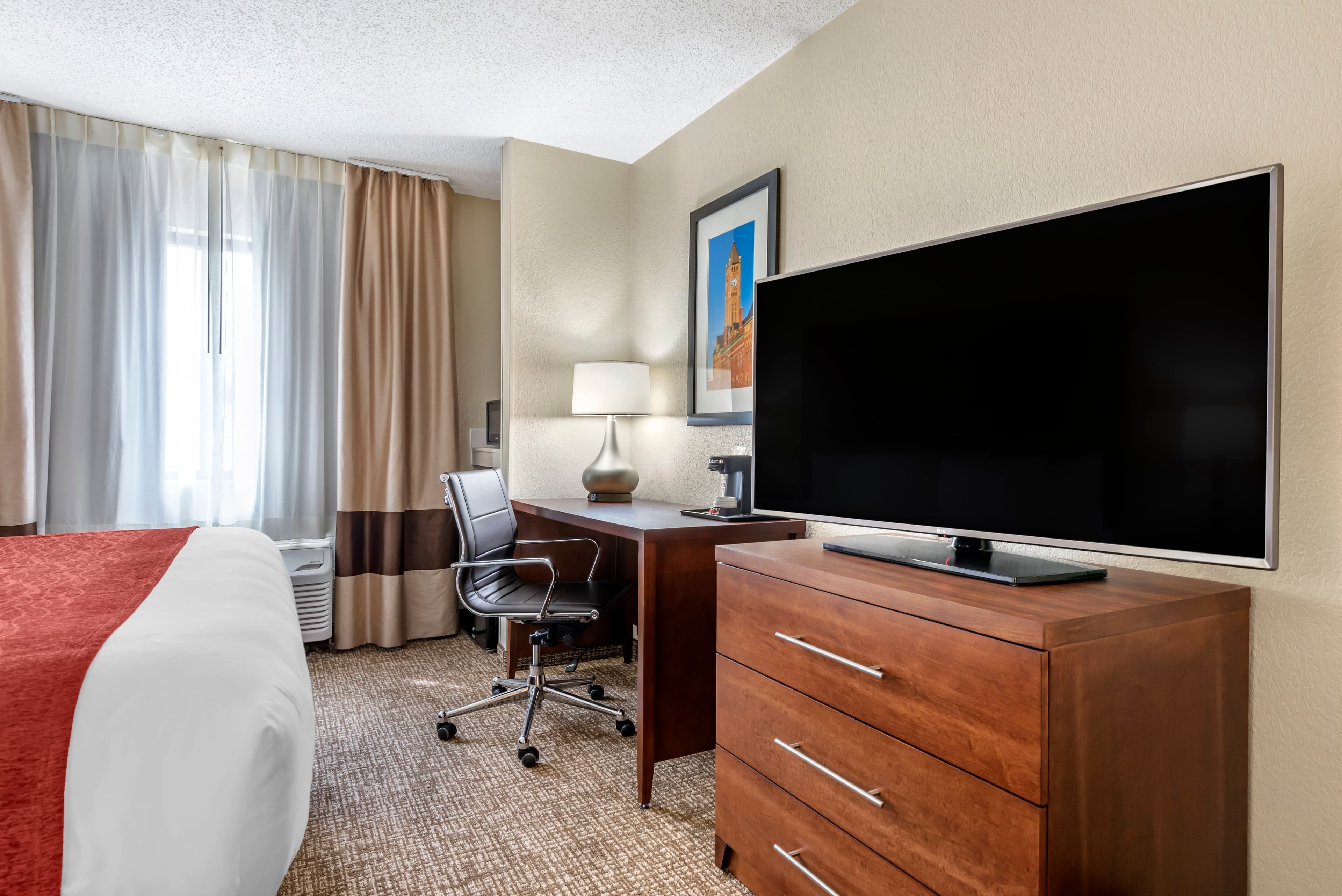 Comfort Inn & Suites Middletown - Franklin — 37