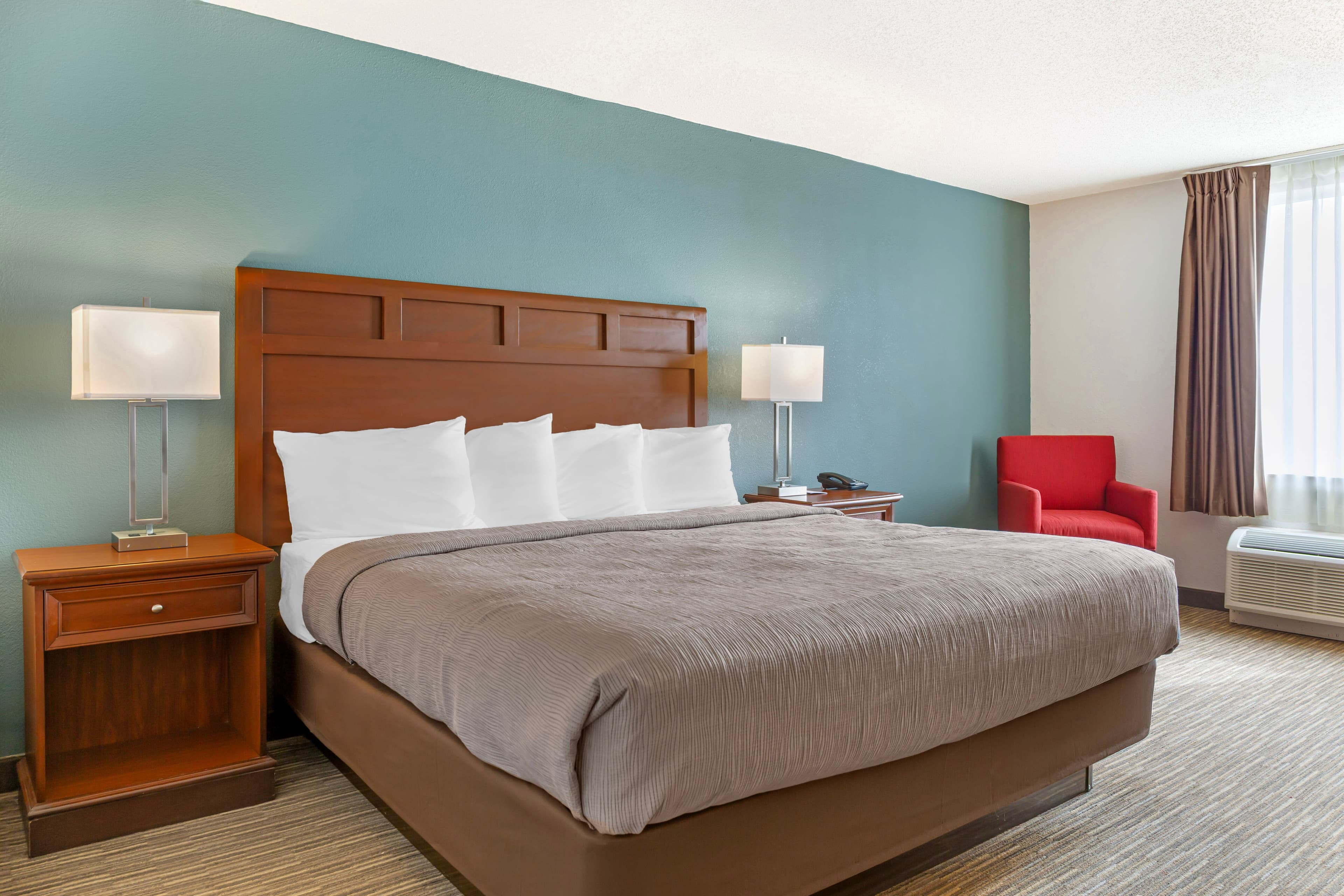 Quality Inn Bucyrus North - Image 2