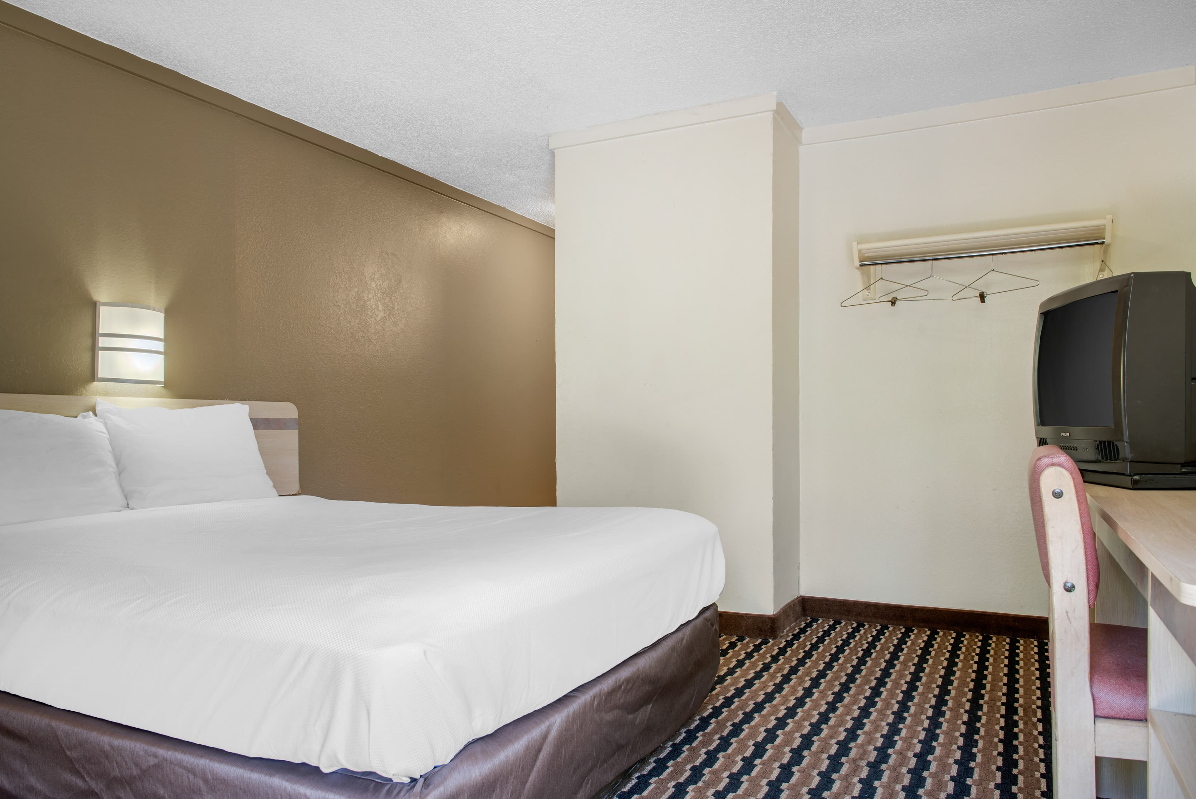 Rodeway Inn Sharonville - Cincinnati North — 34